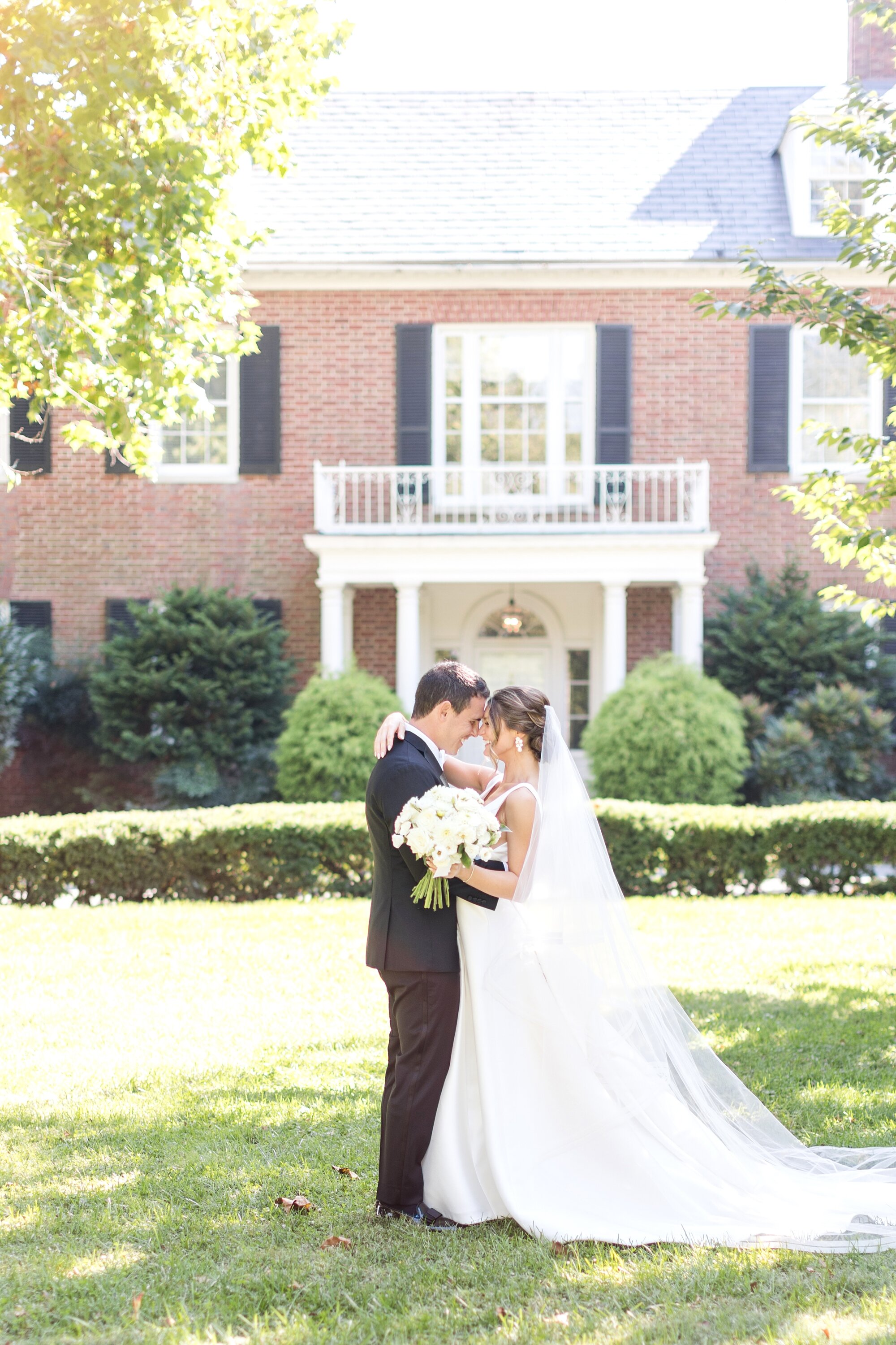 Kelly Wedding Highlights-175_Brittland-Manor-wedding-photographer-anna-grace-photography.jpg