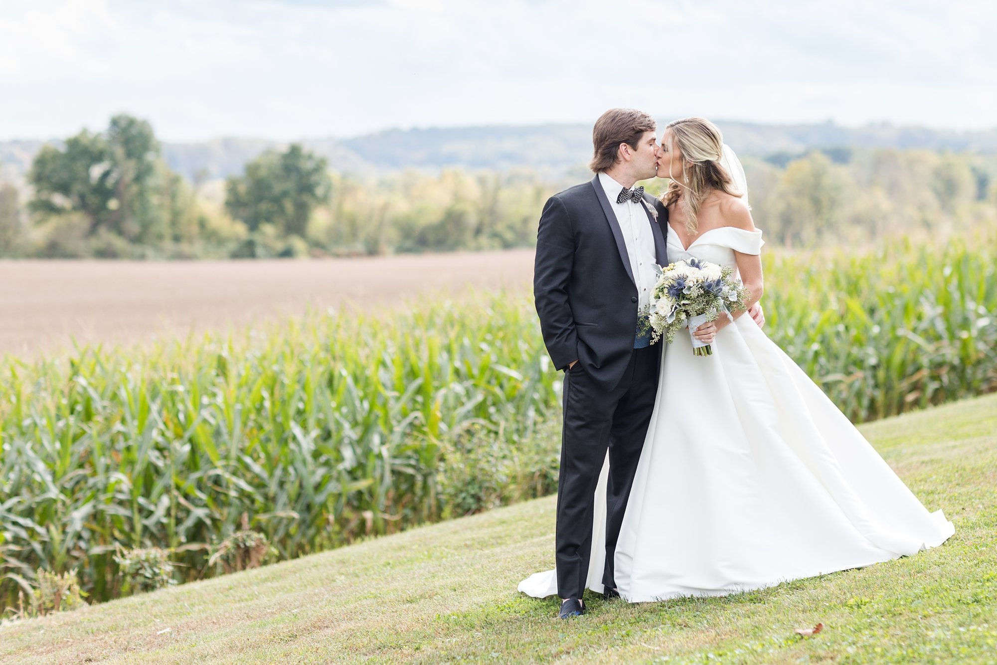 Whitman Wedding Highlights-81_Maryland-Farm-wedding-photographer-anna-grace-photography.jpg