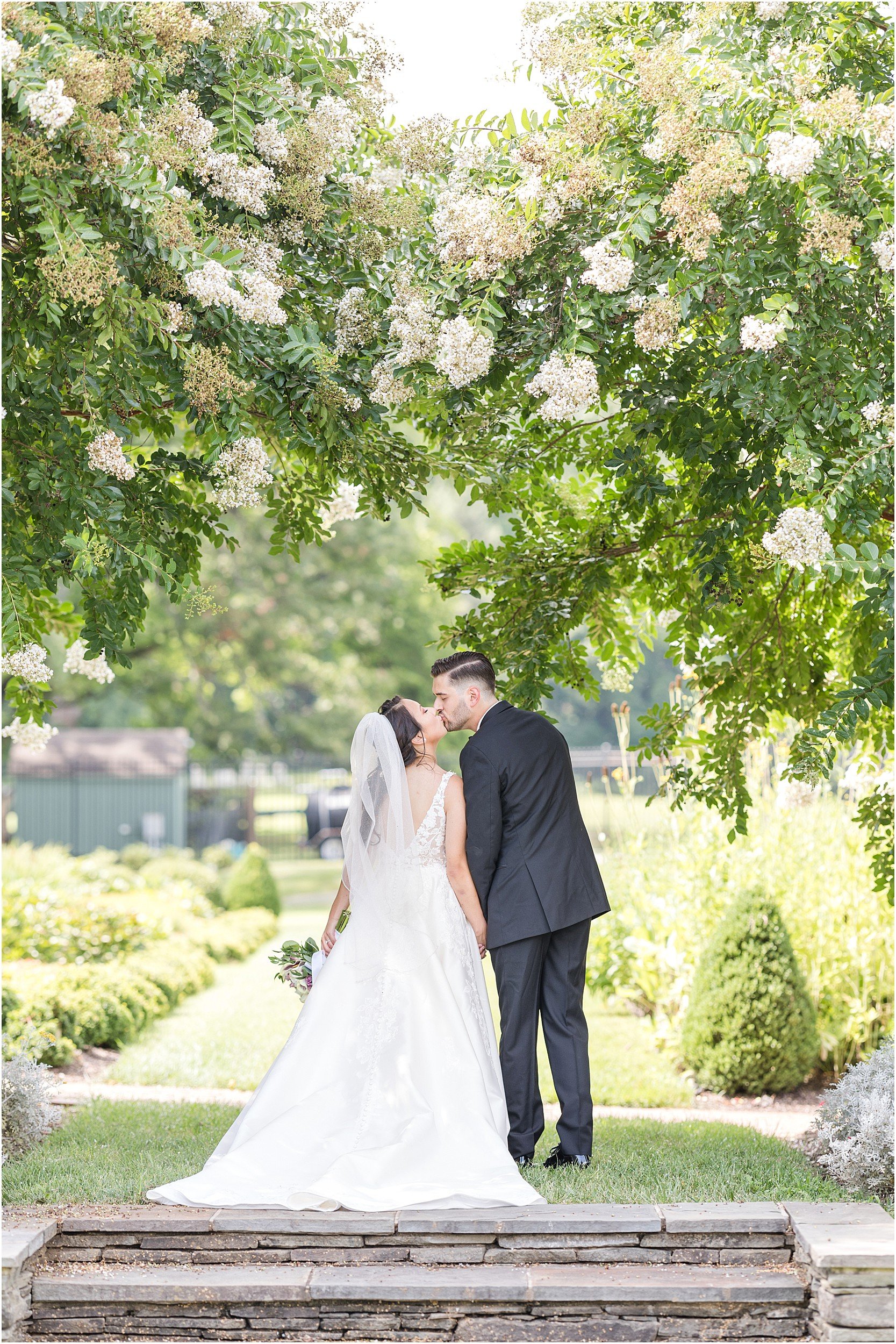 D'Addario Wedding HIGHLIGHTS-117_Belmont-Manor-Maryland-wedding-photographer-annagracephotography.jpg