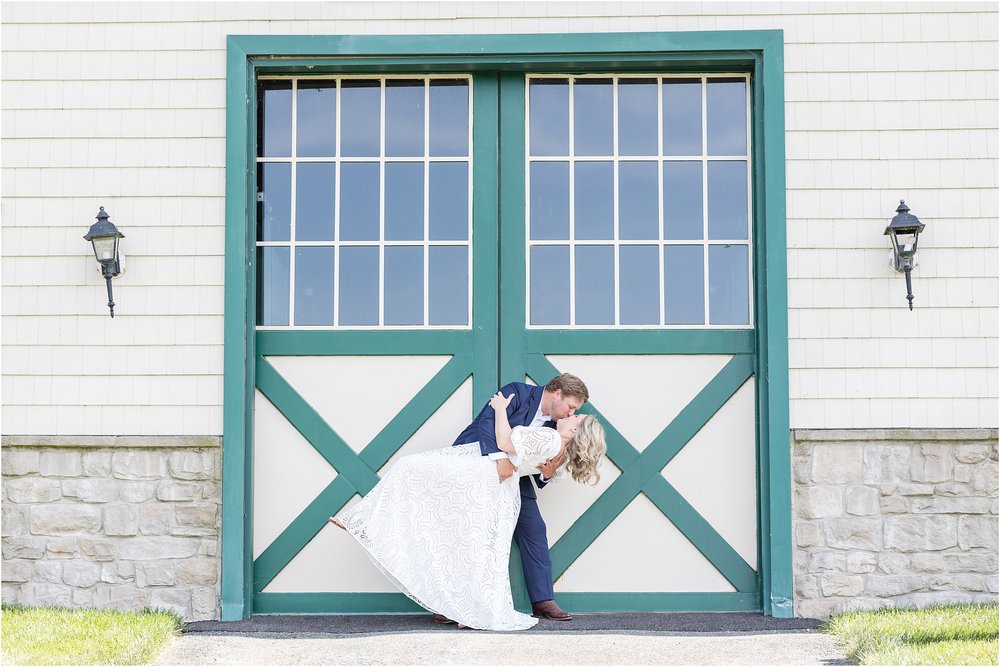 Bride & Groom Portraits-312_Vignon-Manor-Farm-Wedding-Maryland-Photographer-Anna-Grace-Photography.jpg