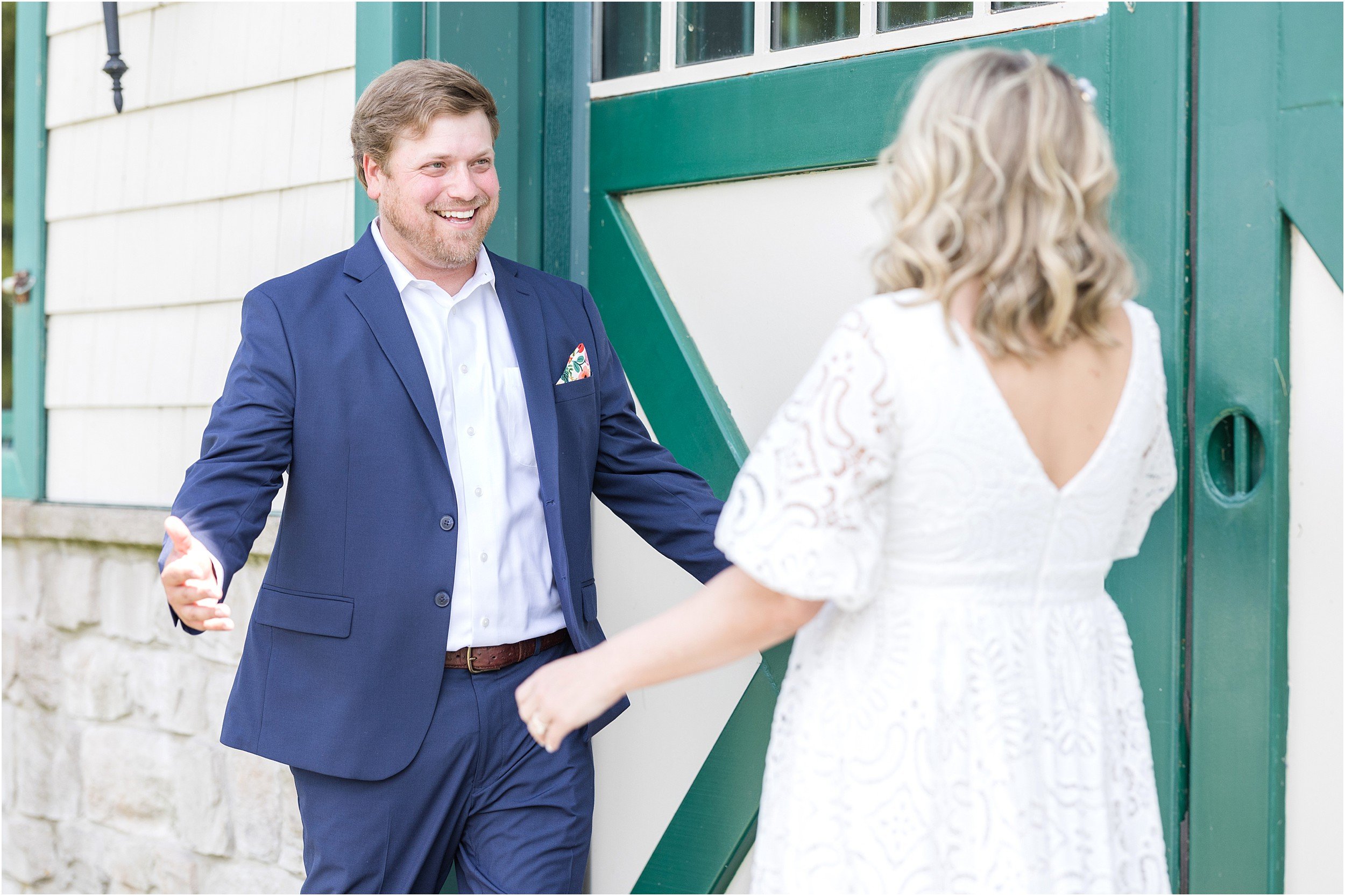 Bride & Groom Portraits-296_Vignon-Manor-Farm-Wedding-Maryland-Photographer-Anna-Grace-Photography.jpg