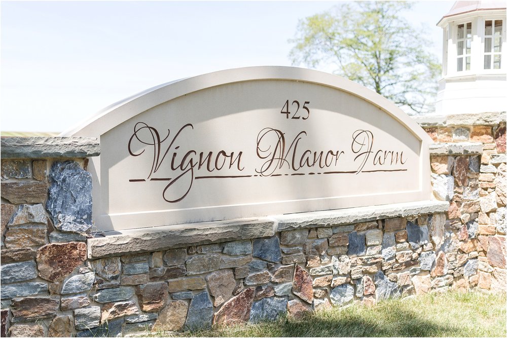 1  -1_Vignon-Manor-Farm-Wedding-Maryland-Photographer-Anna-Grace-Photography.jpg