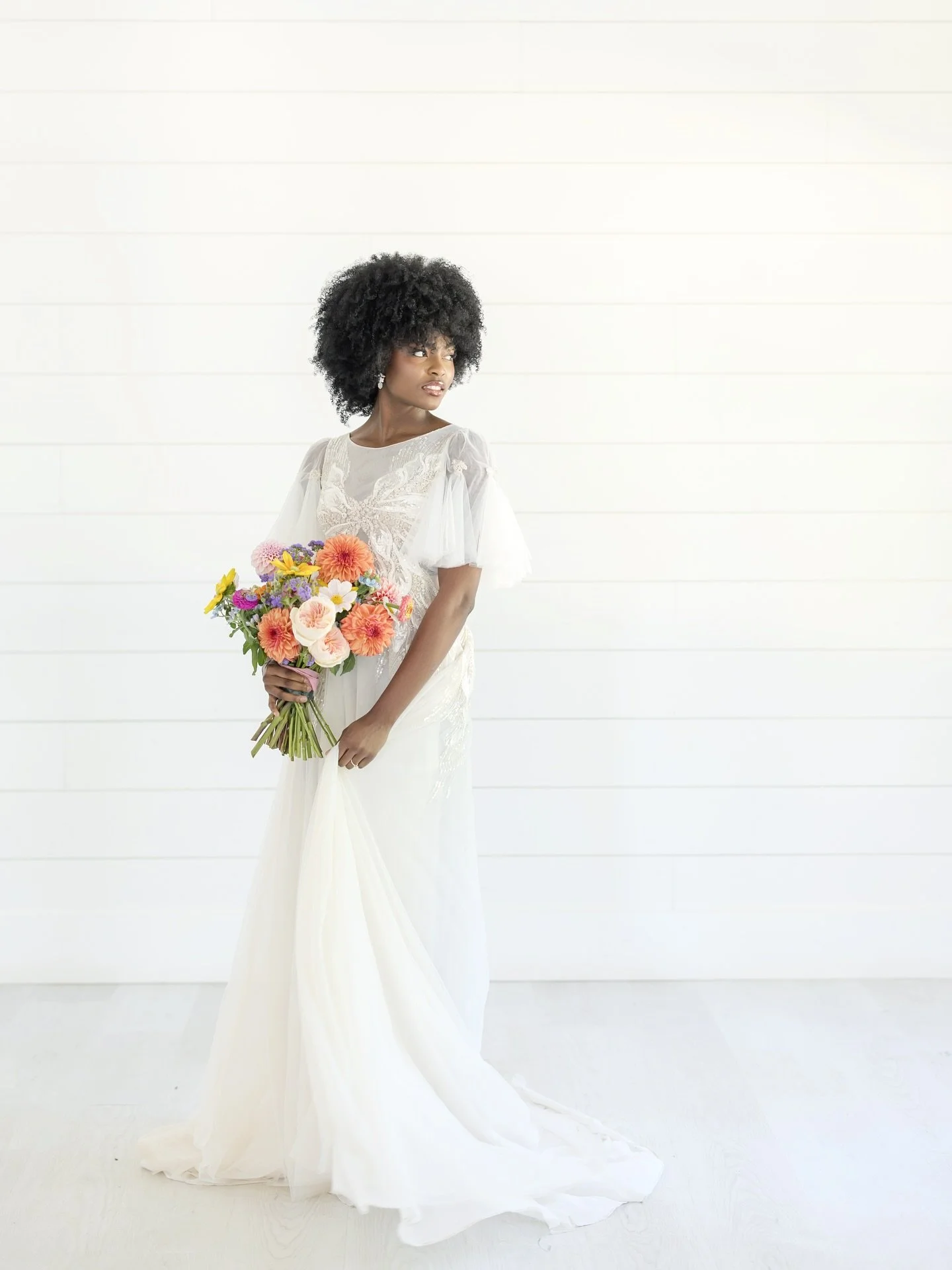 Ivy Rose Barn, you are an absolute dream! What a gorgeous space for a wedding. I loved everything about this shoot!🥂

Host: @styledshootsacrossamerica
Planning: @heatherbengeofficial
Assistant Planners: @alexiawoolumSSAA, @ashevents, @forevermoments