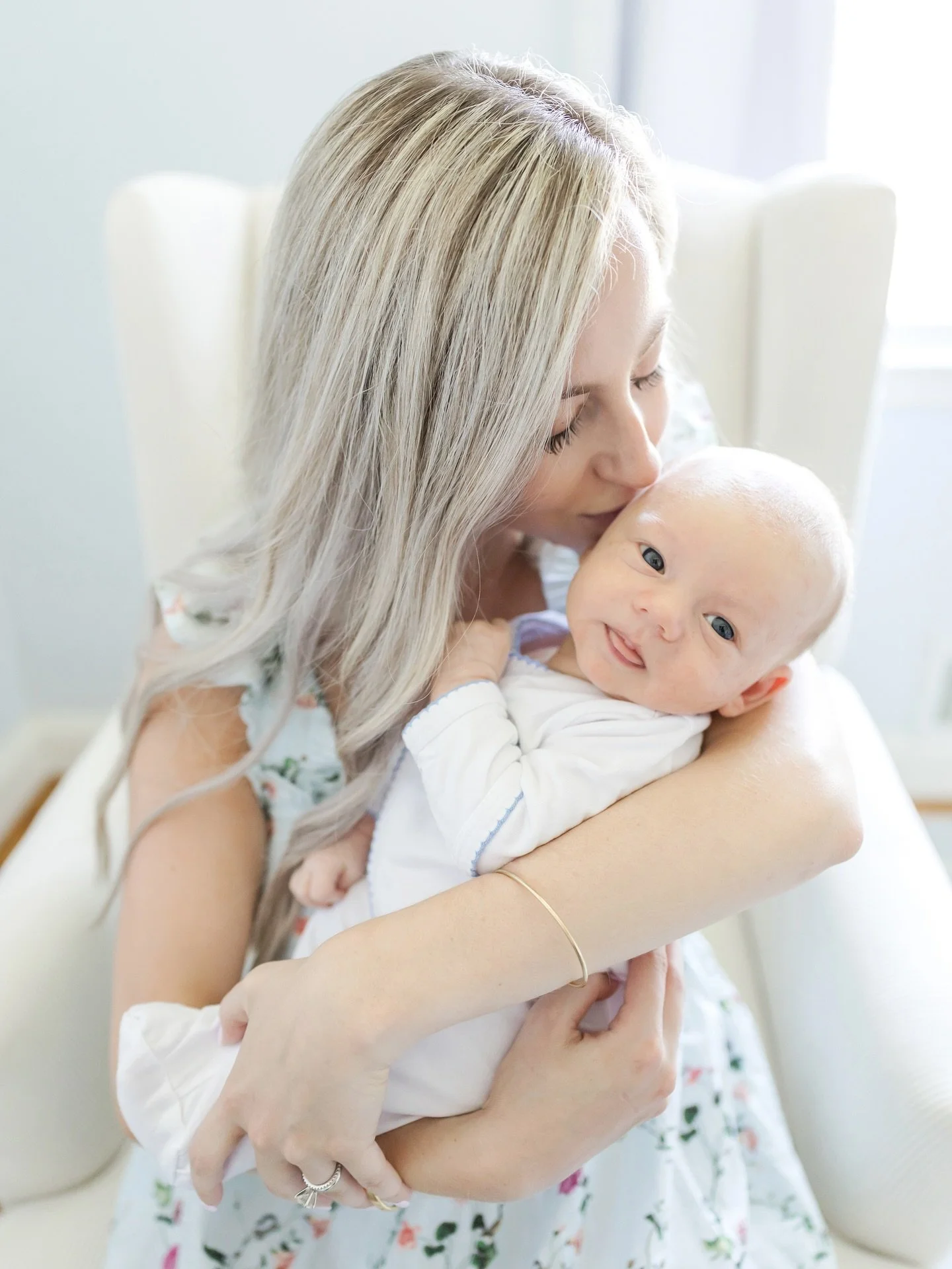 Home is wherever these arms are wrapped around you. 💓

Little Teddy&rsquo;s auntie is getting married this weekend! It was so special capturing Mac + Brooke&rsquo;s newborn session a few months ago and tomorrow is Lauren&rsquo;s wedding! So many swe