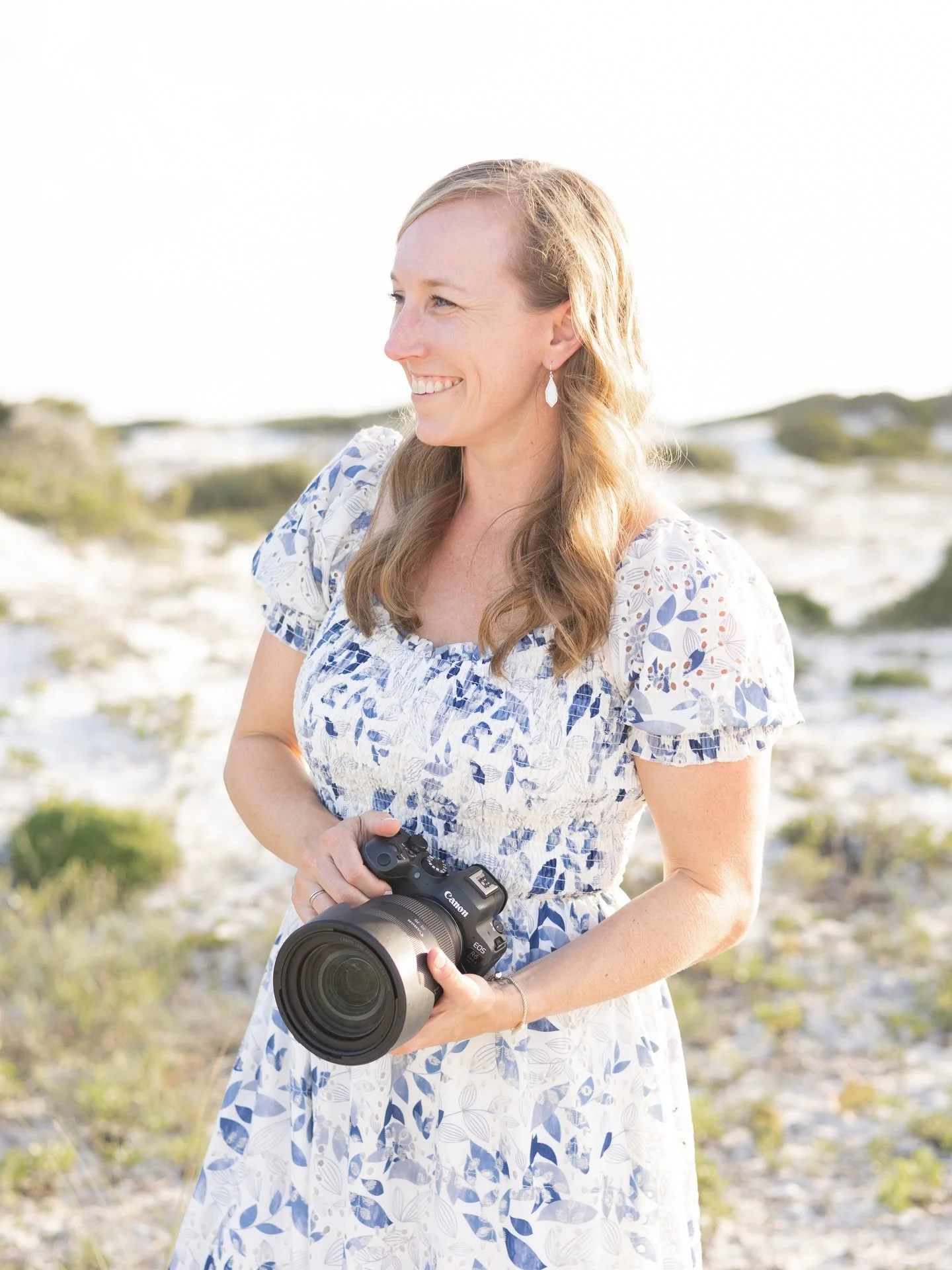 T H A N K  Y O U !

As this year comes to a close I want to thank each and every person who invited me to capture your life at this moment in time. It is a joy, a gift, and an honor to work with all of you. Cheers to an amazing 2026! 🎊

&ldquo;Photo