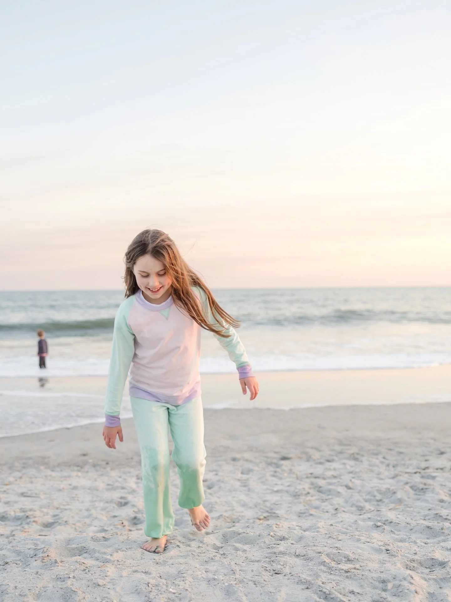 Thank you Oak Island for being the perfect weekend getaway during track out! The ocean never disappoints 🐚

It was also fun to let Payton play around with my camera! She actually took the photo of Kevin and I on the beach. Maybe one day she will be 
