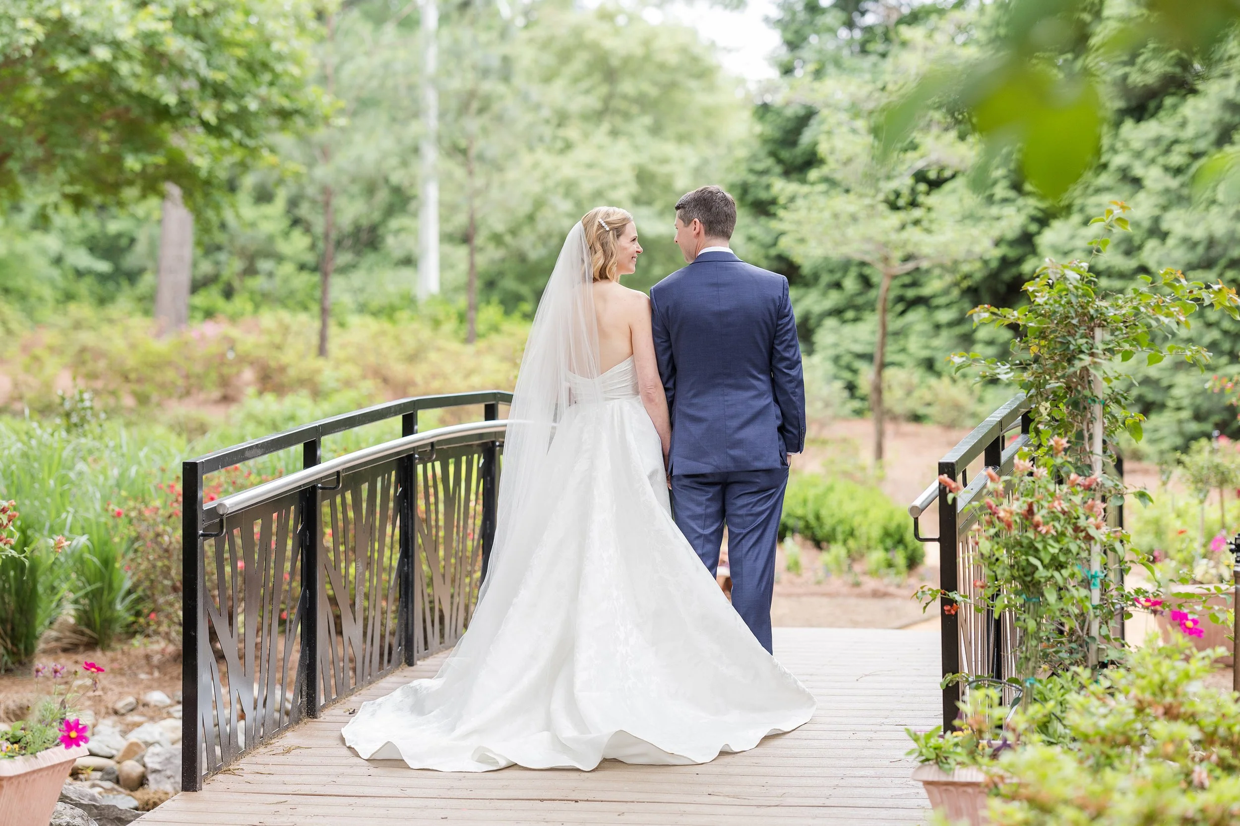 Raleigh Wedding Photographer Walk.jpg