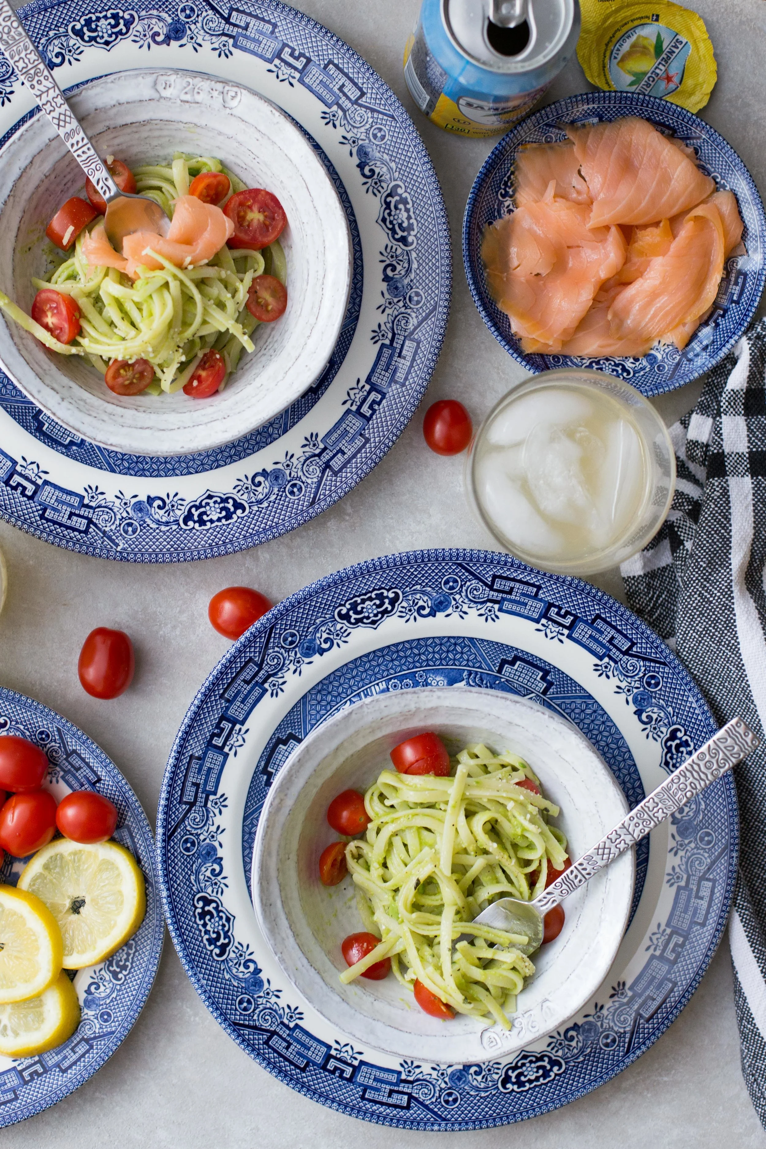 Creamy Avocado and Lemon Pasta