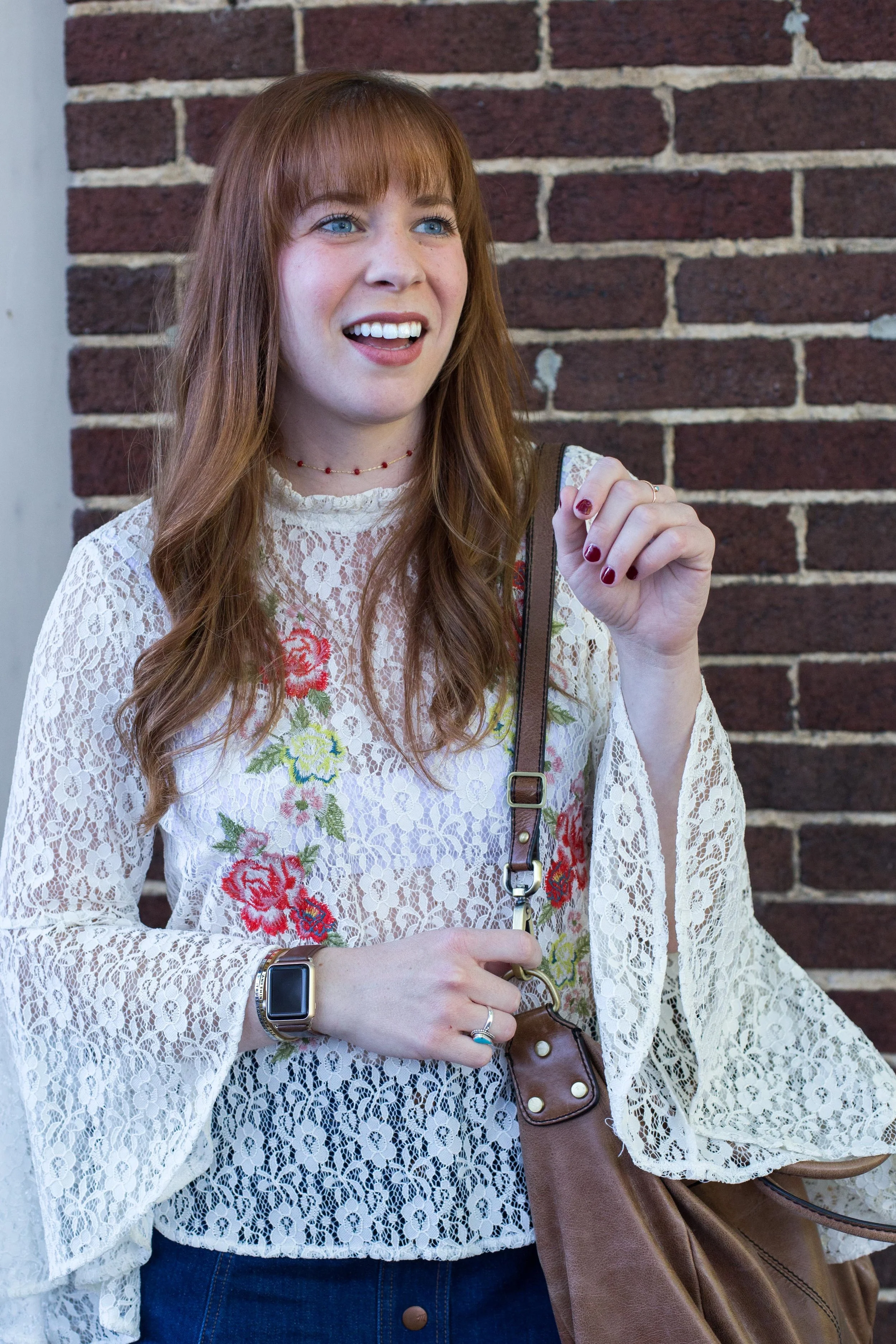 Outfit details that harken back to the 60s are pretty much my favorite thing. Lace, bell sleeves, embroidery, and denim. This summer outfit is a winner. 