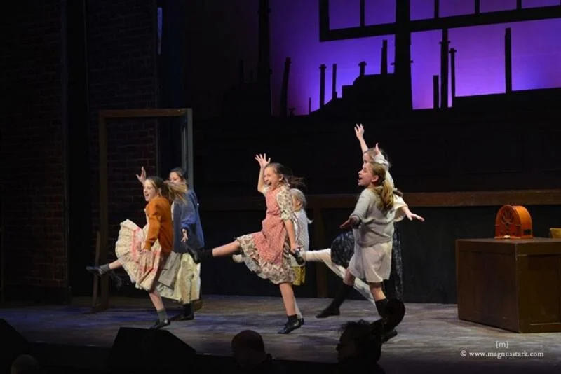 Annie, 2012