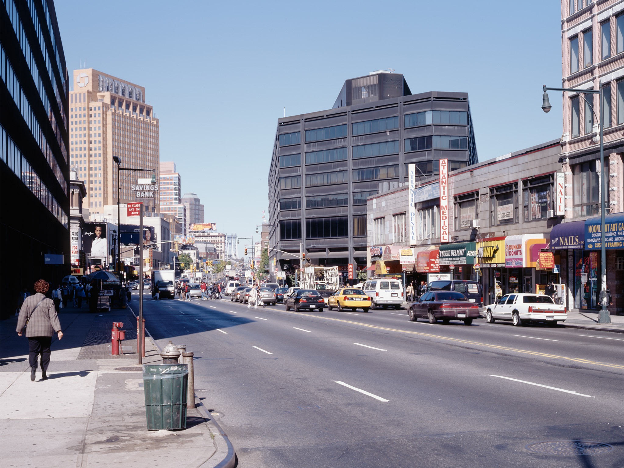 Late summer afternoon Downtown 2004 Flatbush Ave. and Livingston Street 40.687547, -73.980144