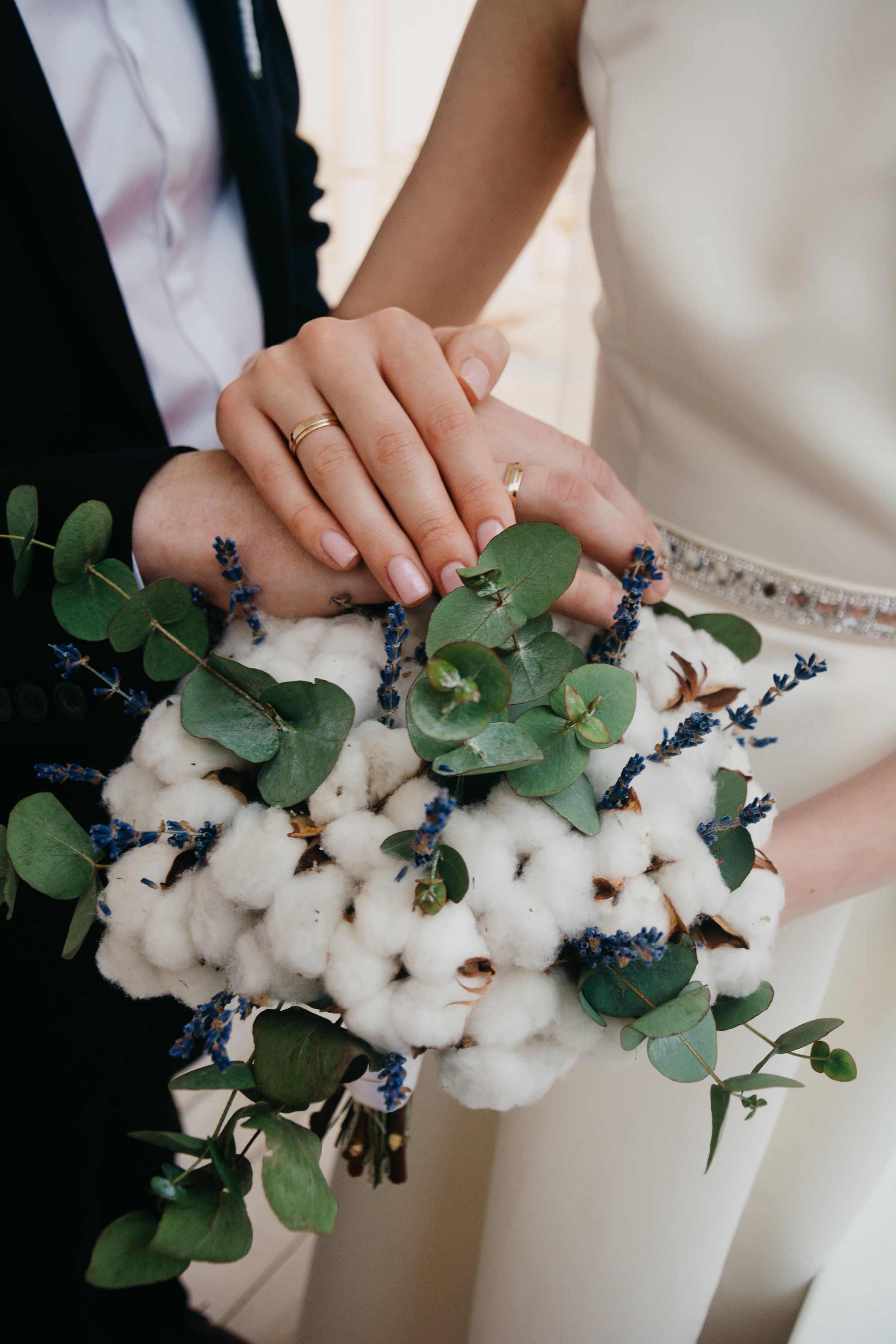 How to Include Something Blue in Your Wedding