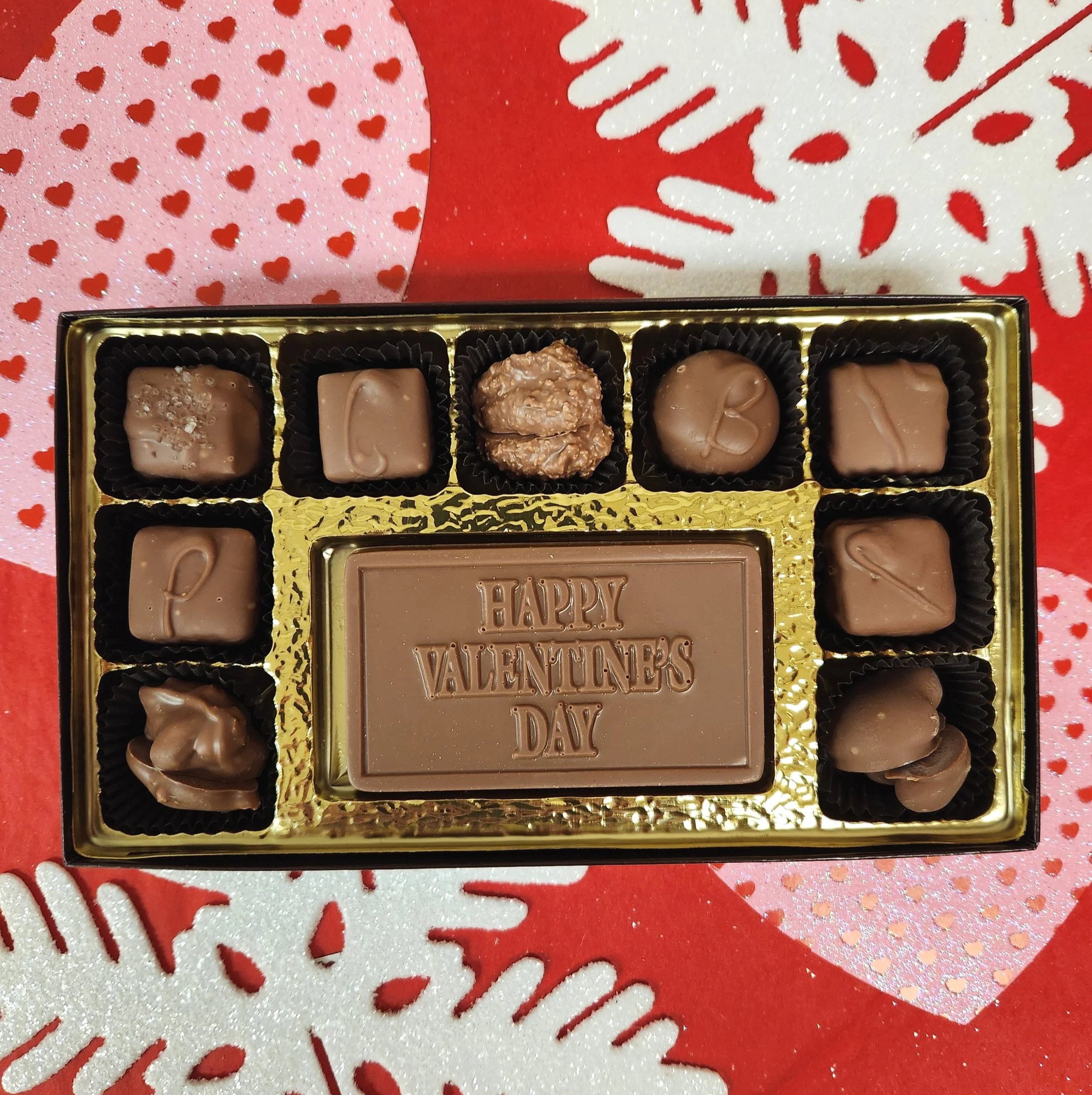 9 Piece & Happy Valentine's Day Assortment