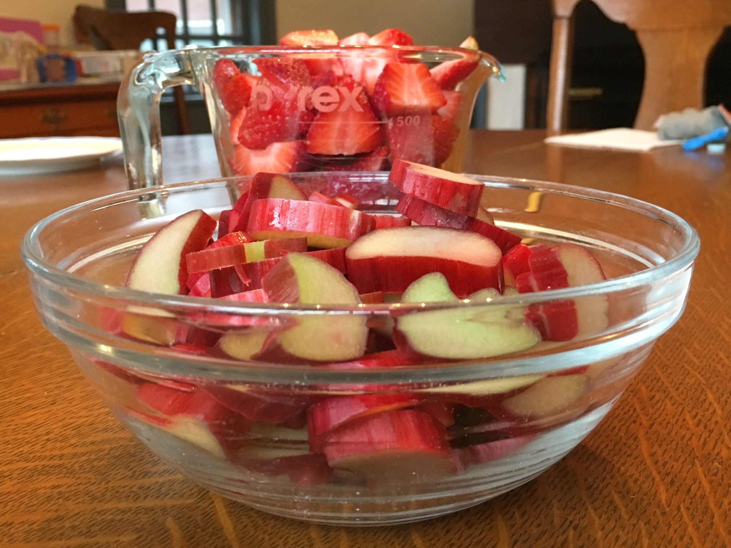 STRAWBERRY-RHUBARB COMPOTE