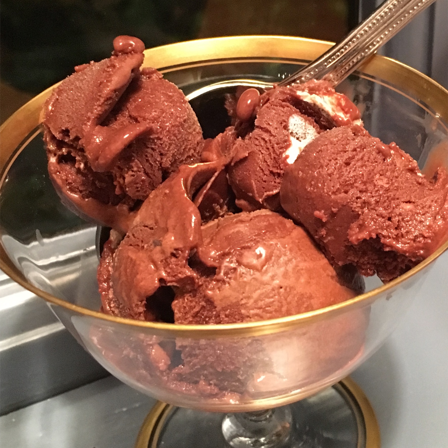 FROZEN HOT COCOA & MARSHMALLOW ICE CREAM