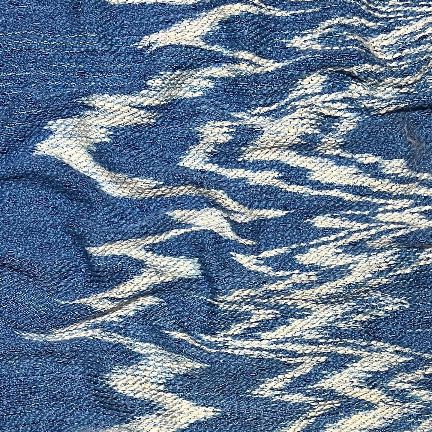 Waves on a windy morning. #ikat  #handwoventextiles #natureinspiredart #inspiredbynature_ #waterinspired