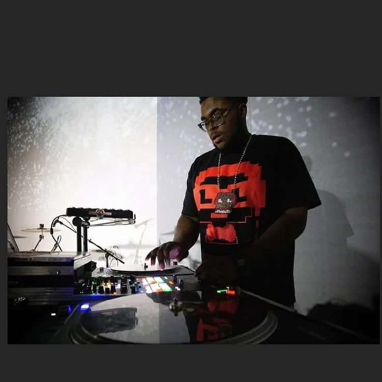 DJ Mickey Breeze (Mickey) — GenerationNOW Entertainment | Wedding