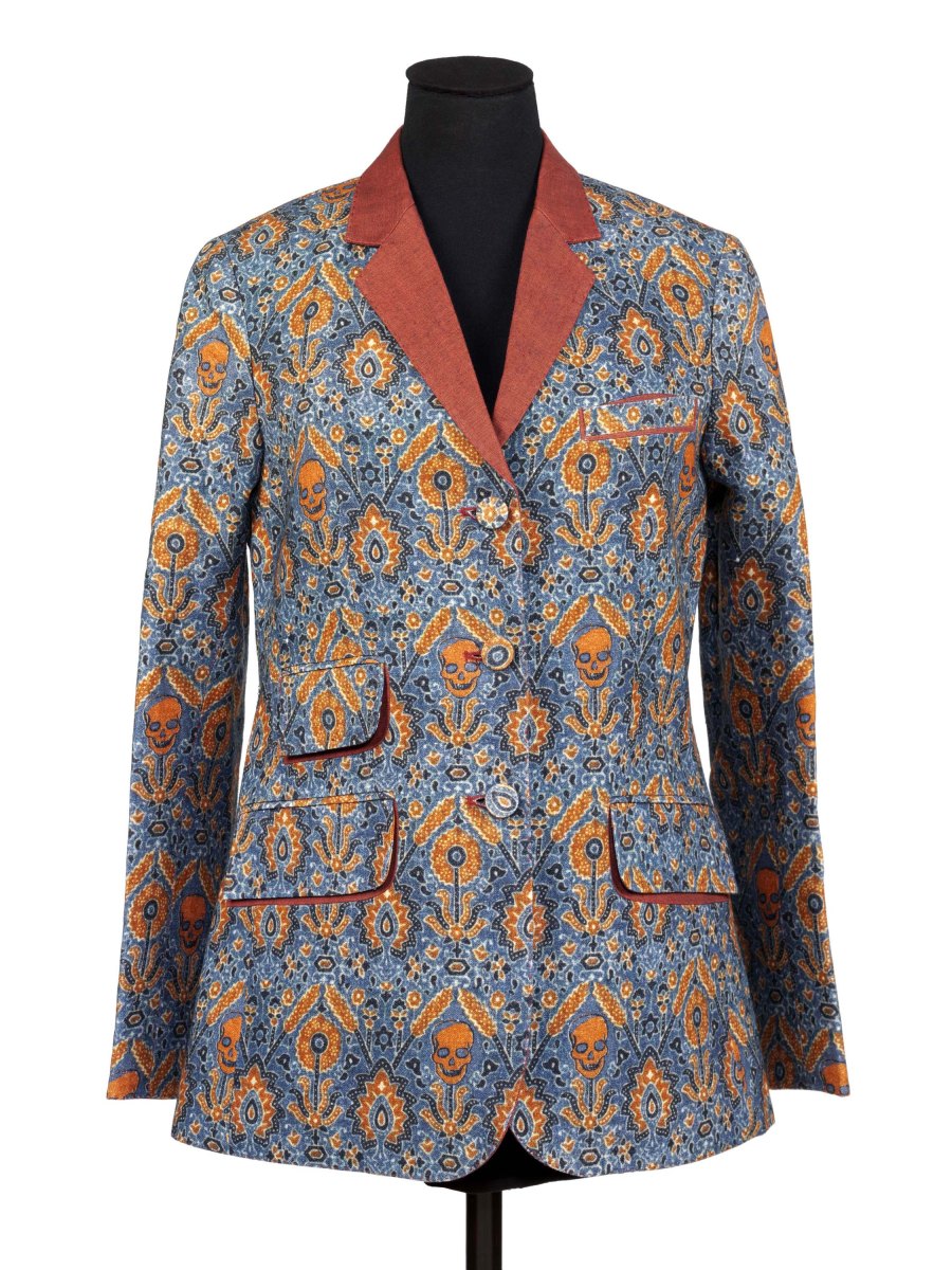 08-_ajrakh_inspired_jacket_by_rajesh_pratap_singh_digitally_printed_linen_new_delhi_2010__victoria_and_albert_museum_london_b.jpg