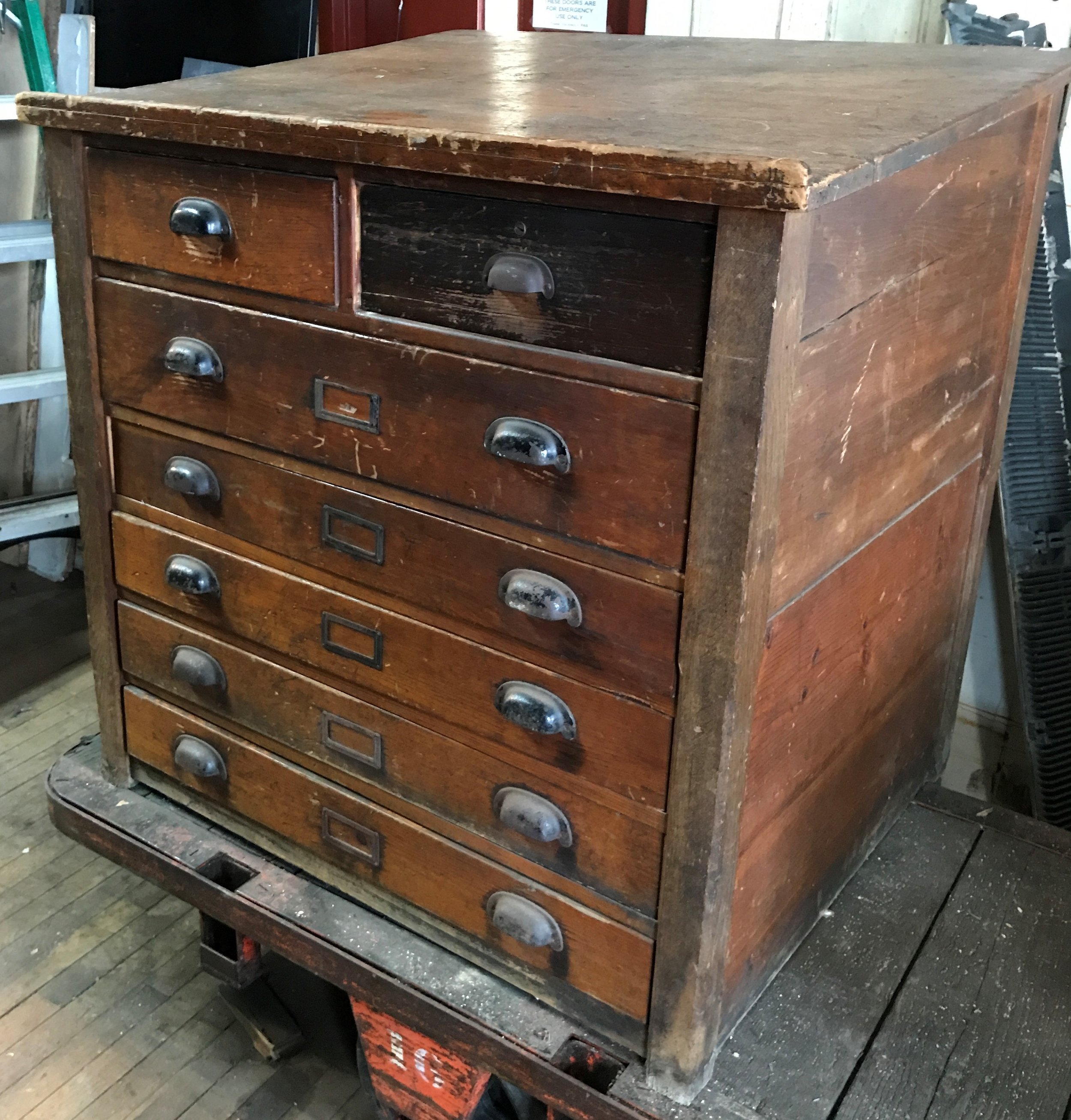 7 Drawer Slant Topped Work Station