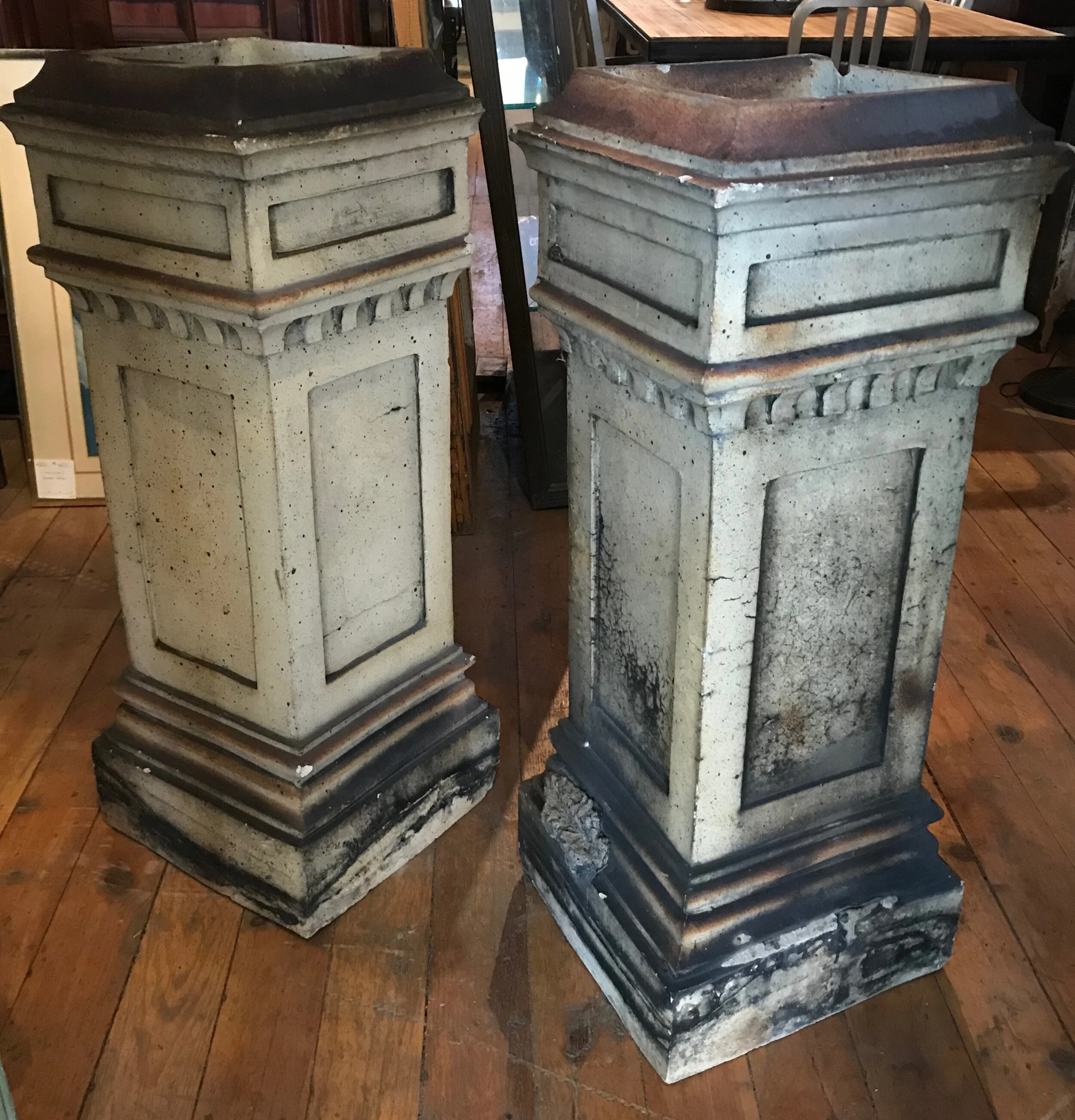 Pr. Antique Chimney Pots