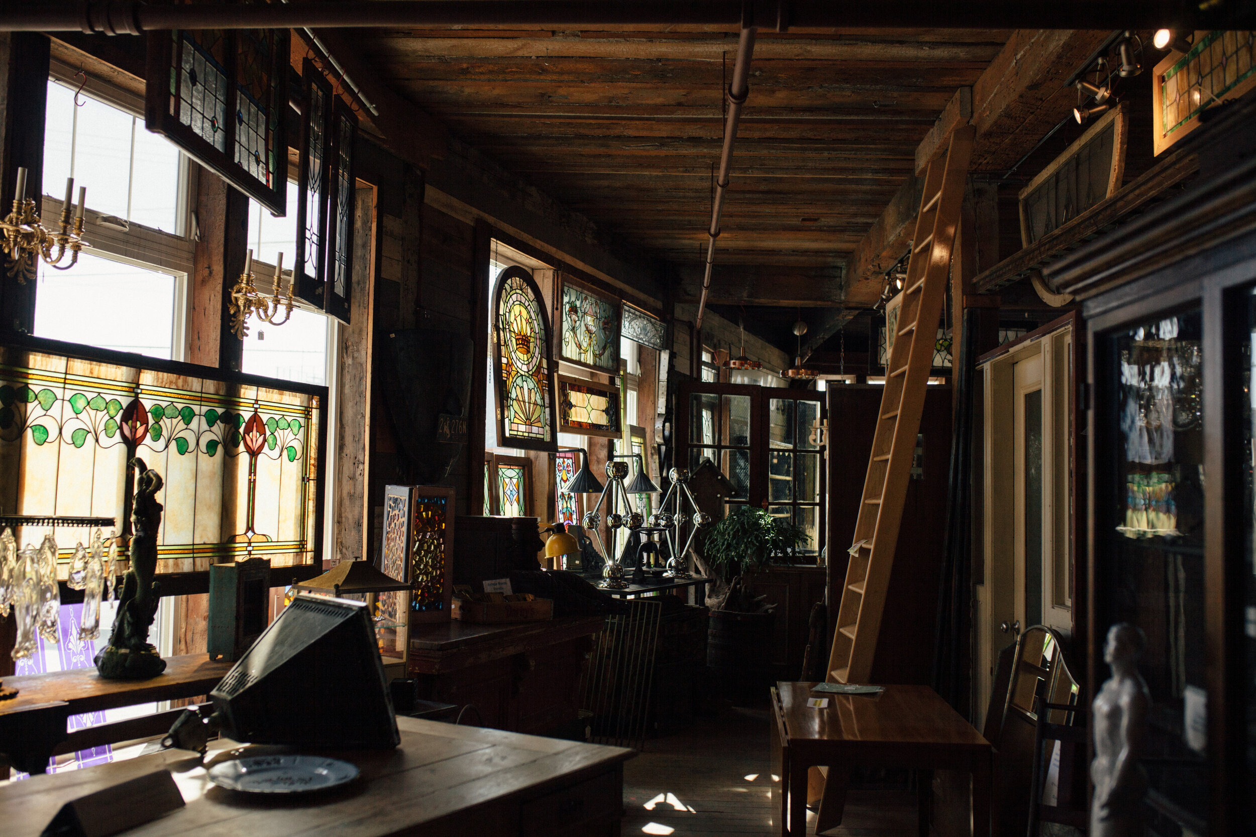 Architectural Salvage Interior 2021-21.jpg