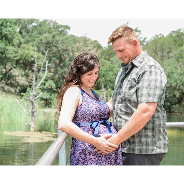I couldn't be happier for Gina and Andre welcoming their second son into the world. Congratulations you two!! ❤️ #fuji400 #fuji400h #bastroptx #fuji #fujifilm #maternityphotography #maternityphotographer #thebump #maternity #texasphotographer #austin