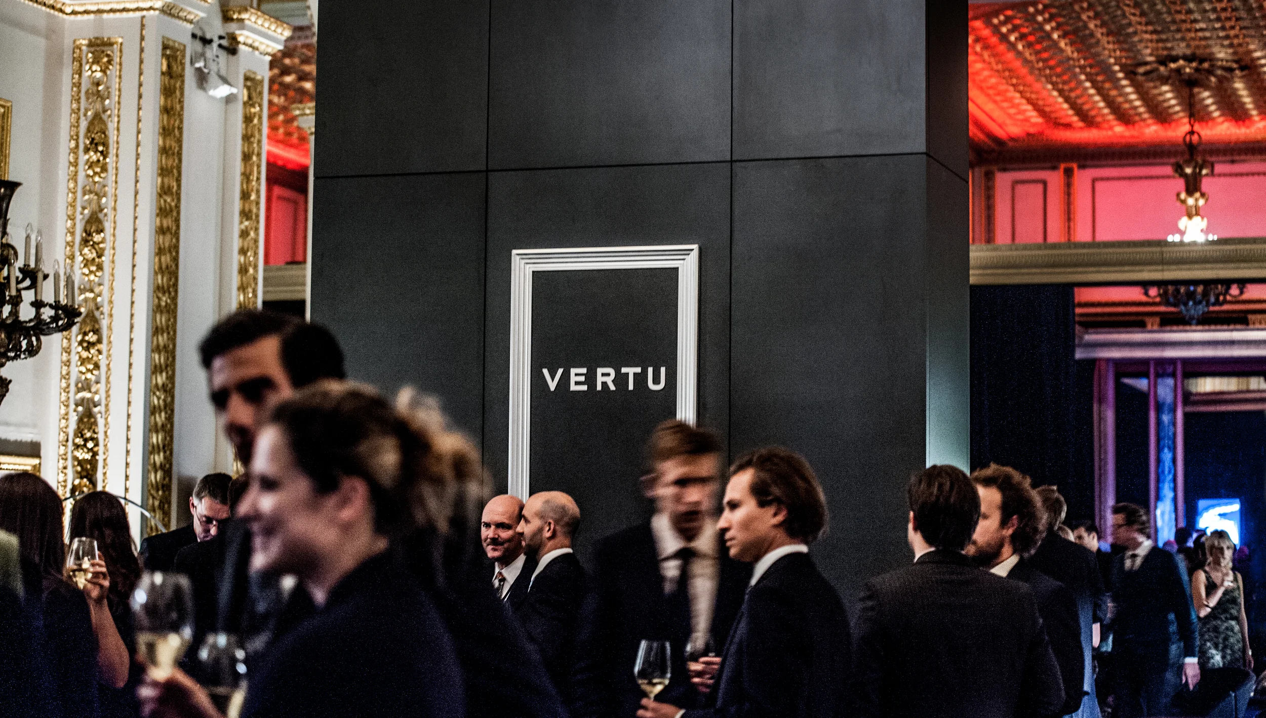 vertu01.jpg