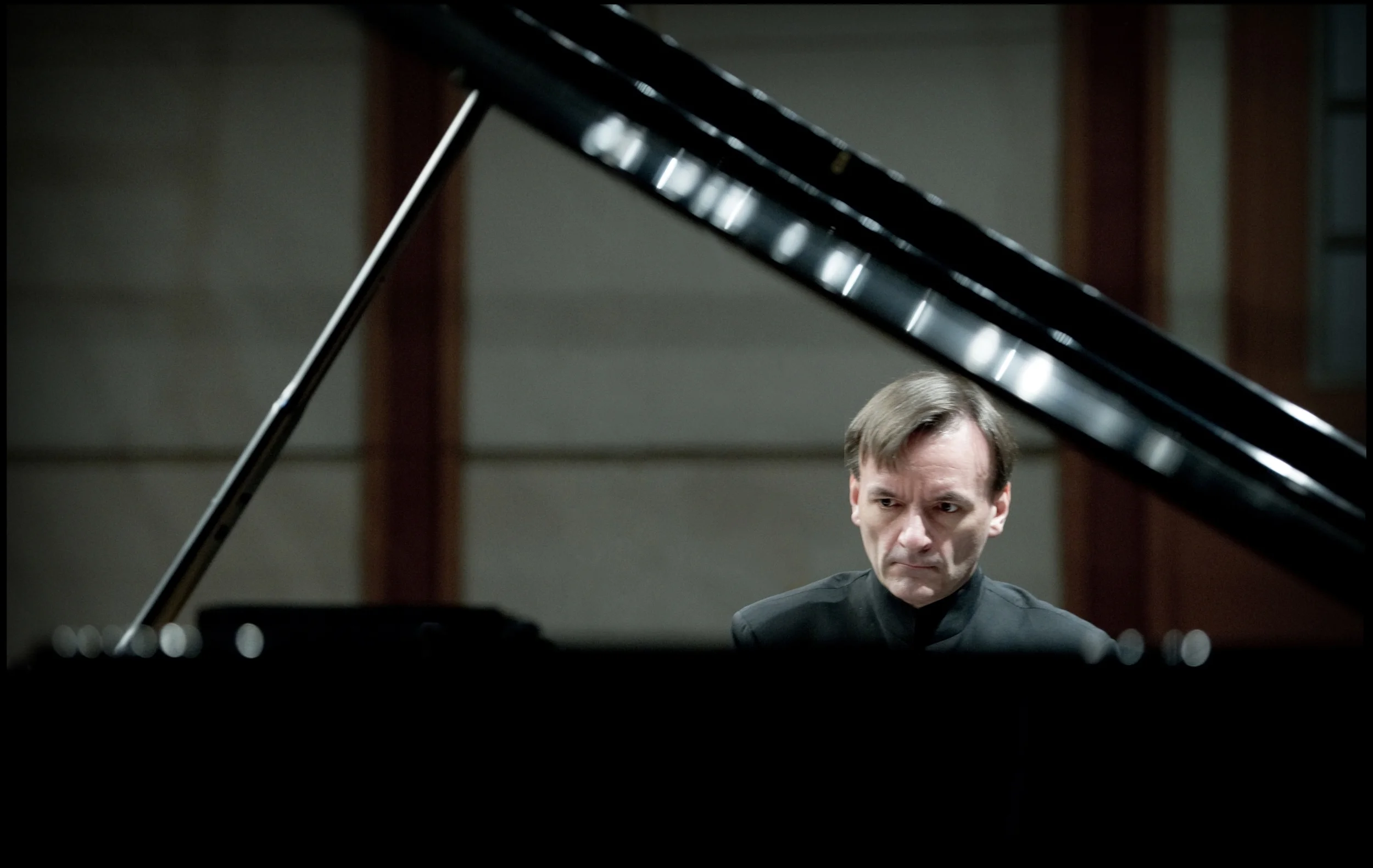 Stephen Hough Piano