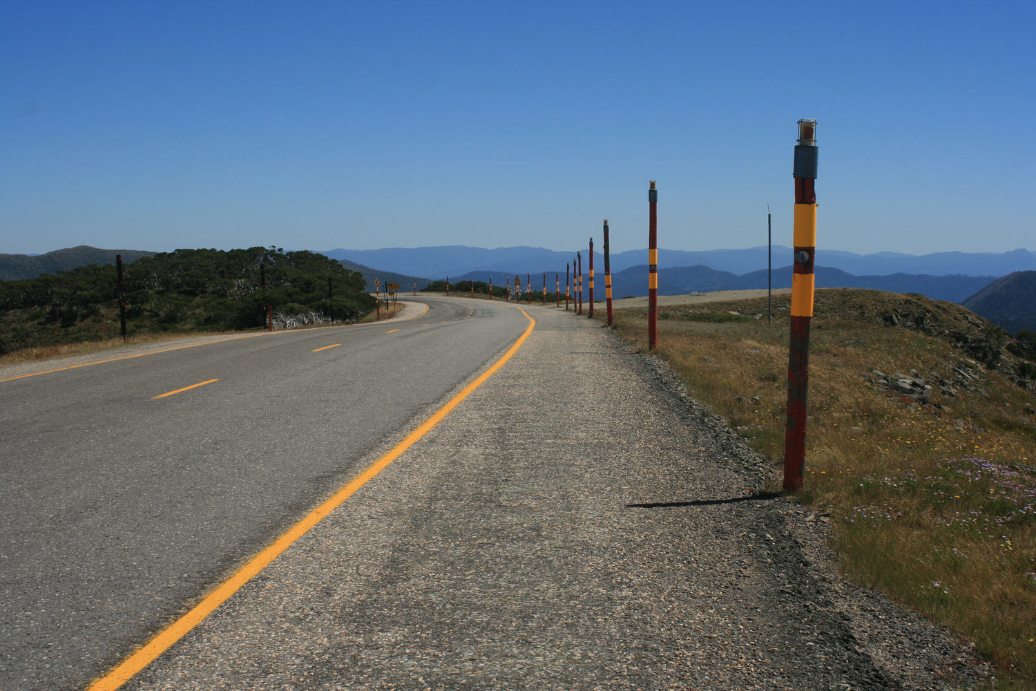 great alpine road hotham heights cycling