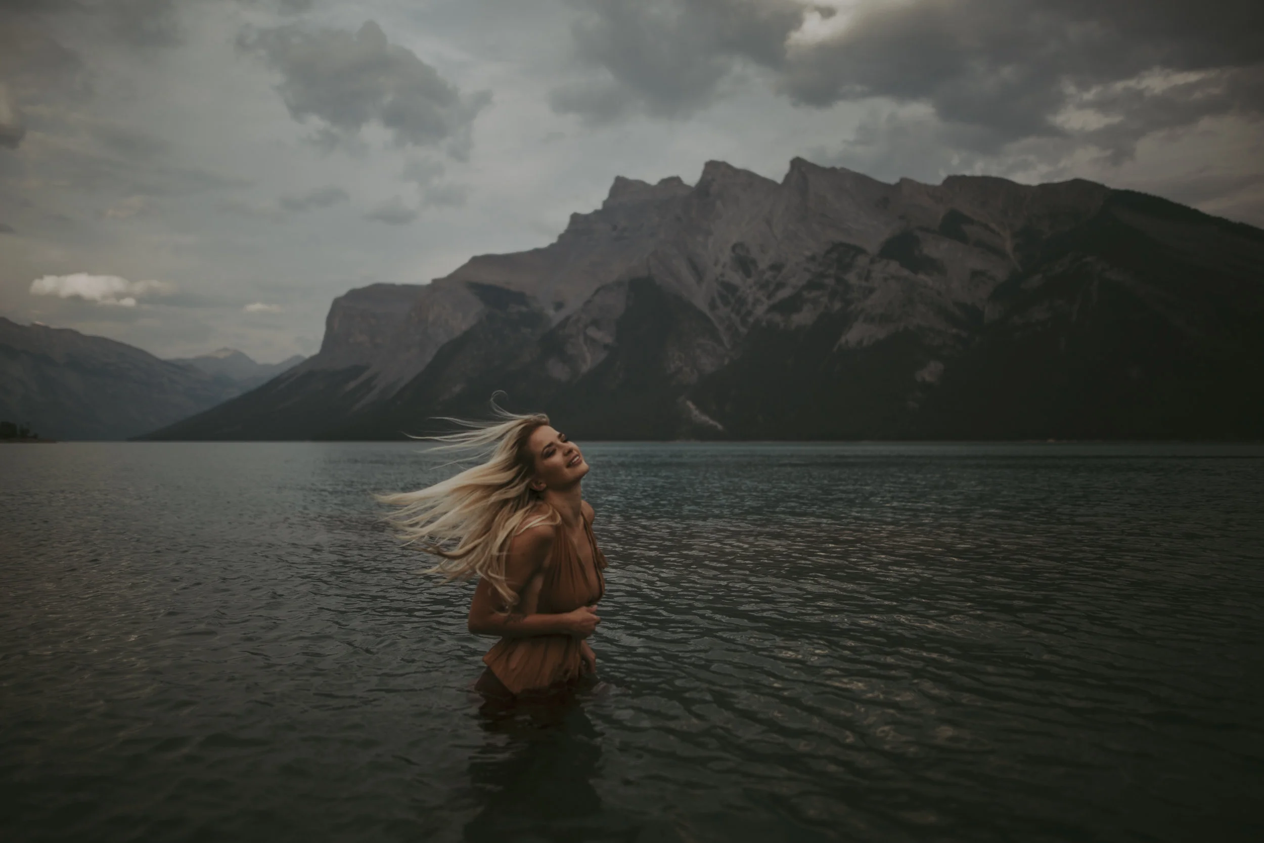 Banff Adventure Session, Best Instagram Photographers, Banff Portrait Photographers, Destination Model Photography, Canadian Rocky Mountain Portrait Adventure Session