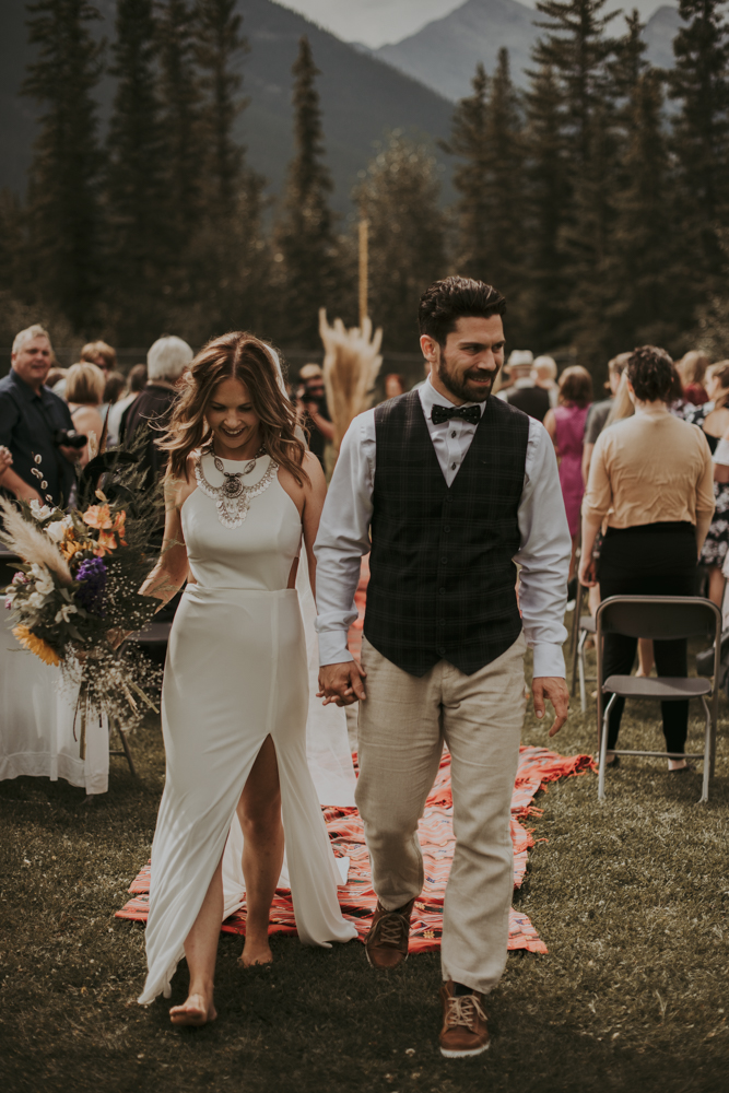  Banff Wedding Photographers, Banff Wedding Photography, Emerald Lake Lodge Weddings, Elope in Banff, Elopement Photographer, Destination Wedding, Destination Wedding Photographers, Best Banff Canmore Photographers, Best Calgary Wedding Photographers