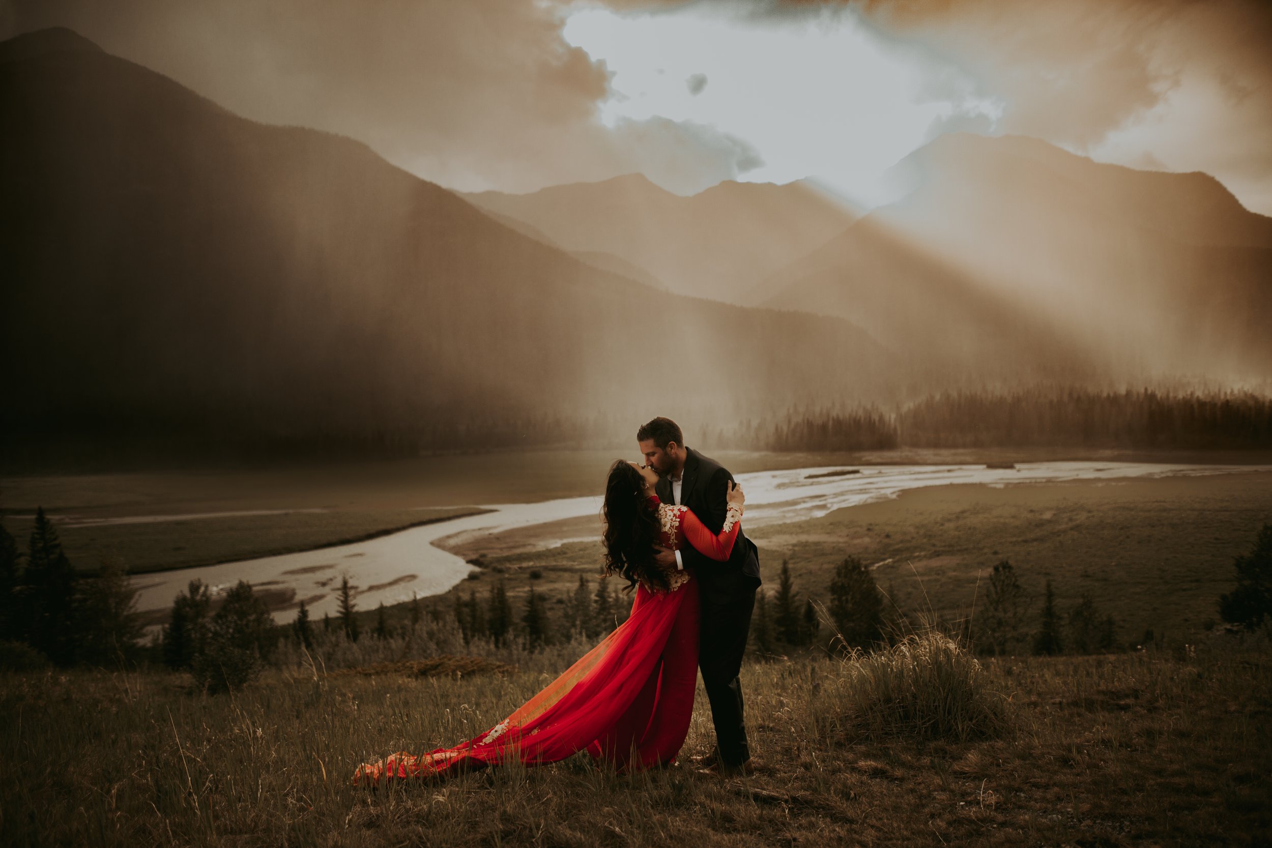 Kananaskis elopement, Banff Elopement, Canmore engagement session, Banff Engagement session, Banff wedding photos