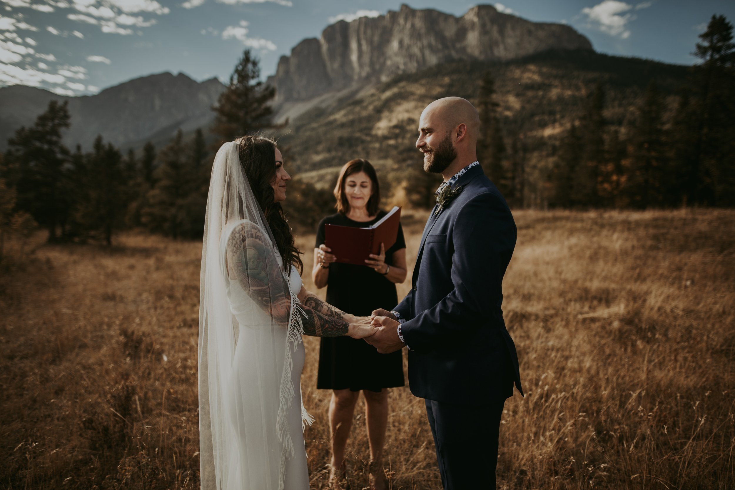 Banff ceremony location, ceremony location canmore, wedding photos in Banff