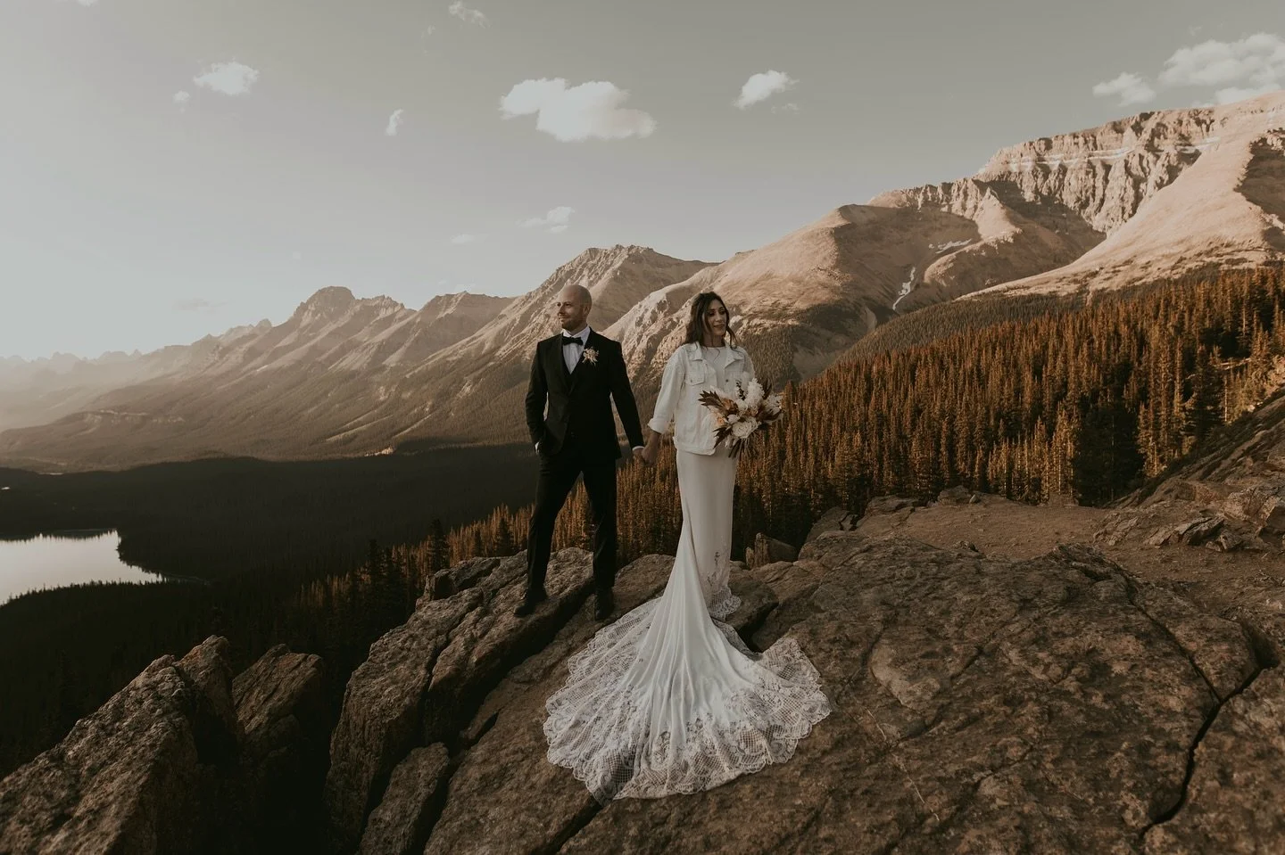 Planning your dream Banff Elopement?? I can help you with that! Whether you are looking for a quiet, lakeside ceremony or a stunning mountaintop view for your elopement, I&rsquo;m here to help you find the best photo locations for your dream intimate