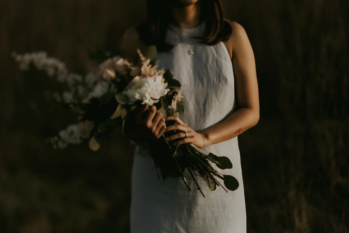 More beautiful moment like this for Proposals in 2026 please!🌸💐💍 Gosh, I am so excited to be working on some seriously amazing surprises for some lucky ladies this year!! 

The custom styled luxury floral setup > @wildwoodflowerscochrane