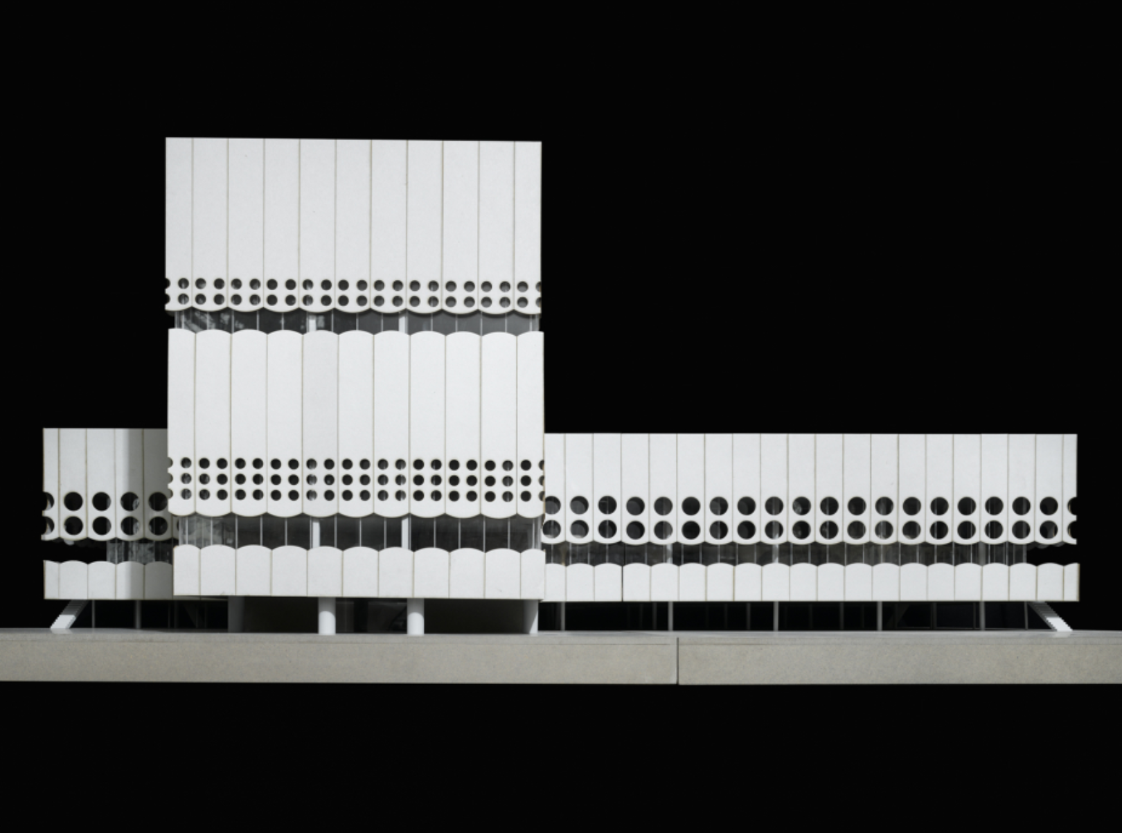 The Roshen Chocolate Headquarters was designed while I was at EM2N Architekten in collaboration with Fabian Hörmann, Isabel Gomes, Florian Kaiser, Roger Kung, Mathias Müller, Daniel Niggli and Fabien Oulevay.