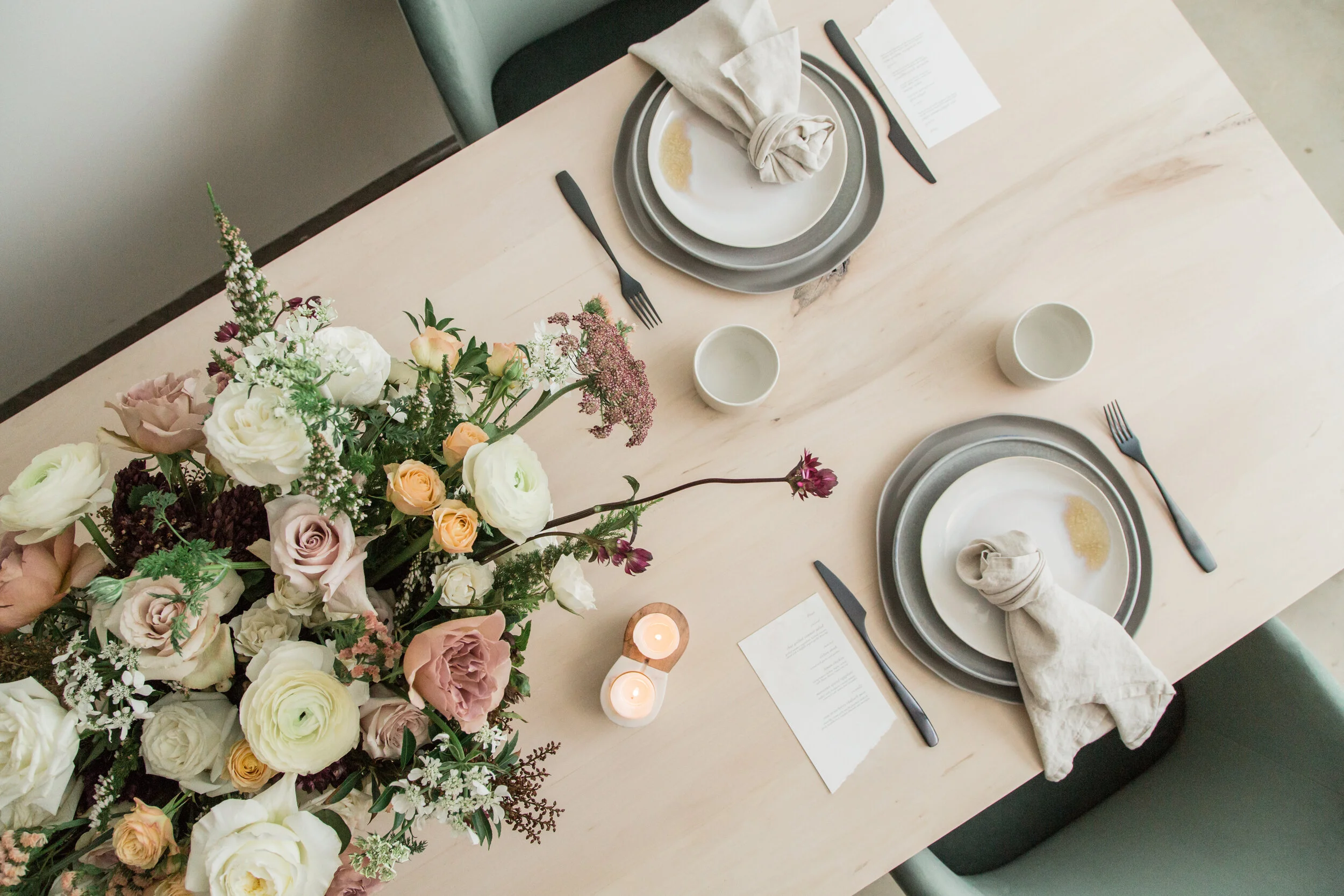 What are micro-weddings?