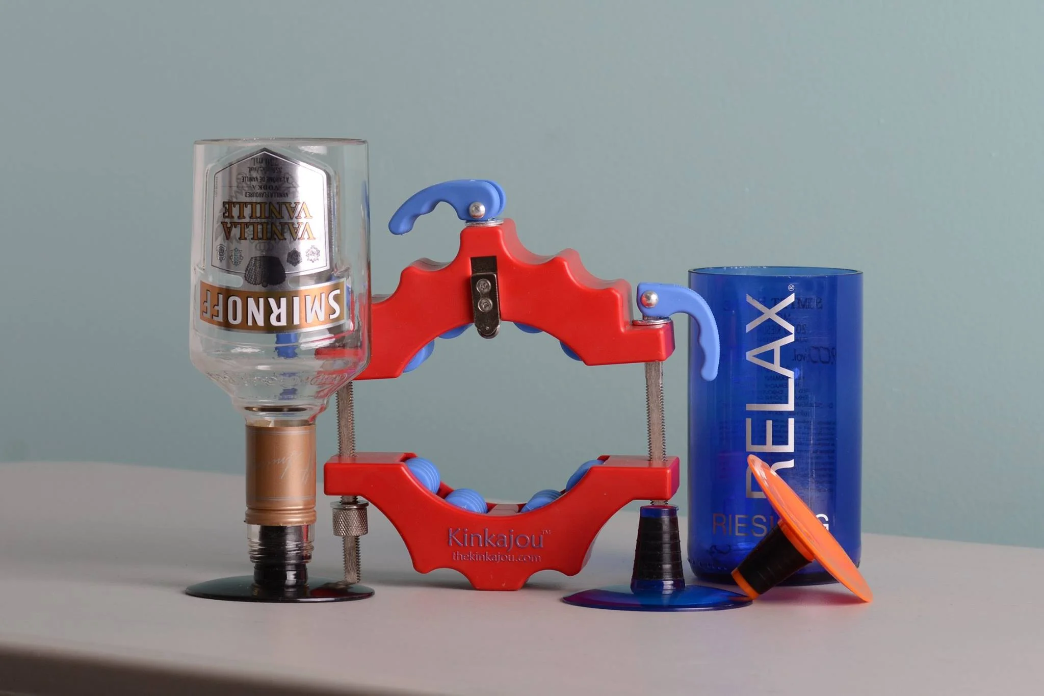 Gifts 4 Men_Kinkajou bottle cutter.jpg