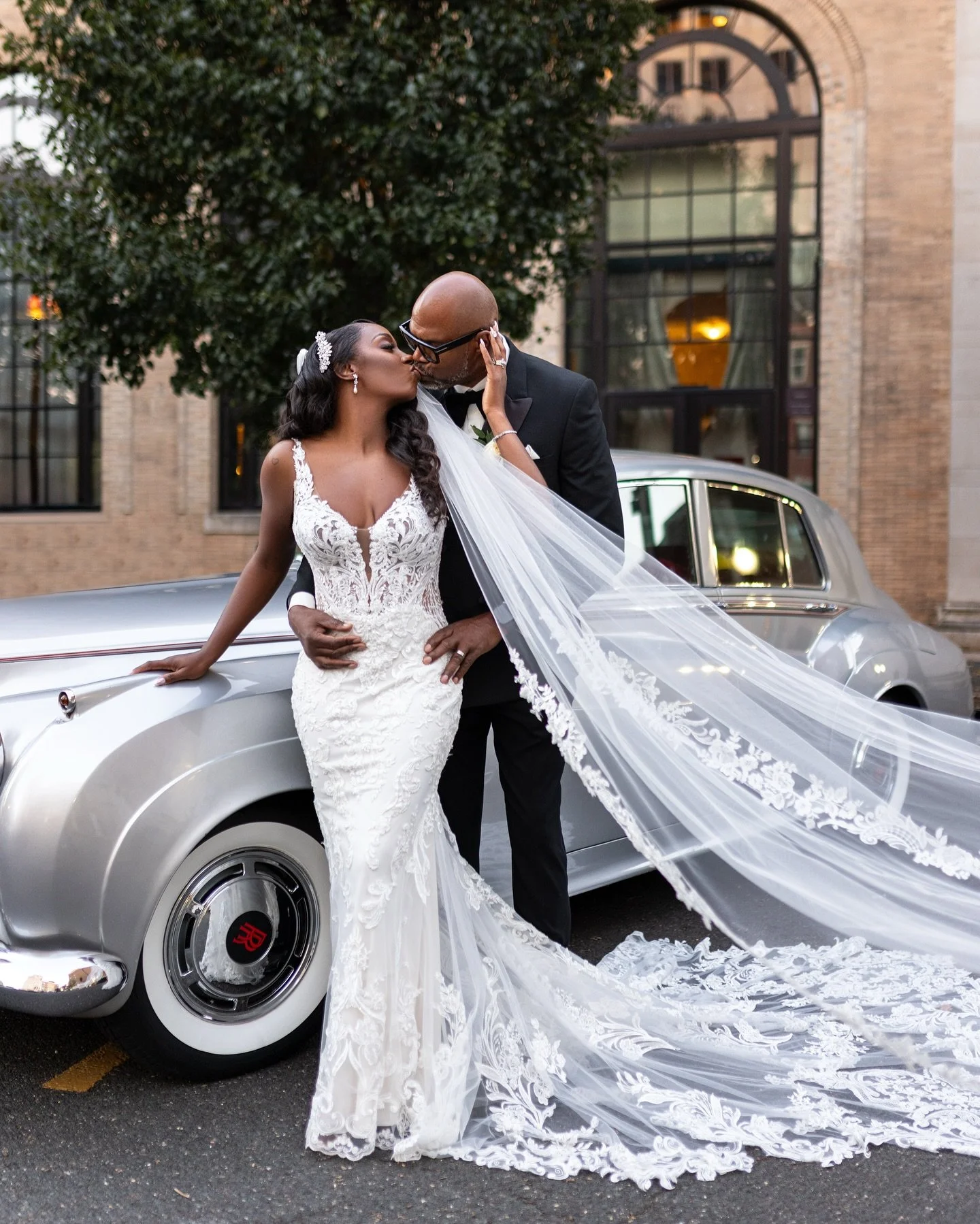 A Luxury Love&hellip; Cheers to The Mitchell&rsquo;s