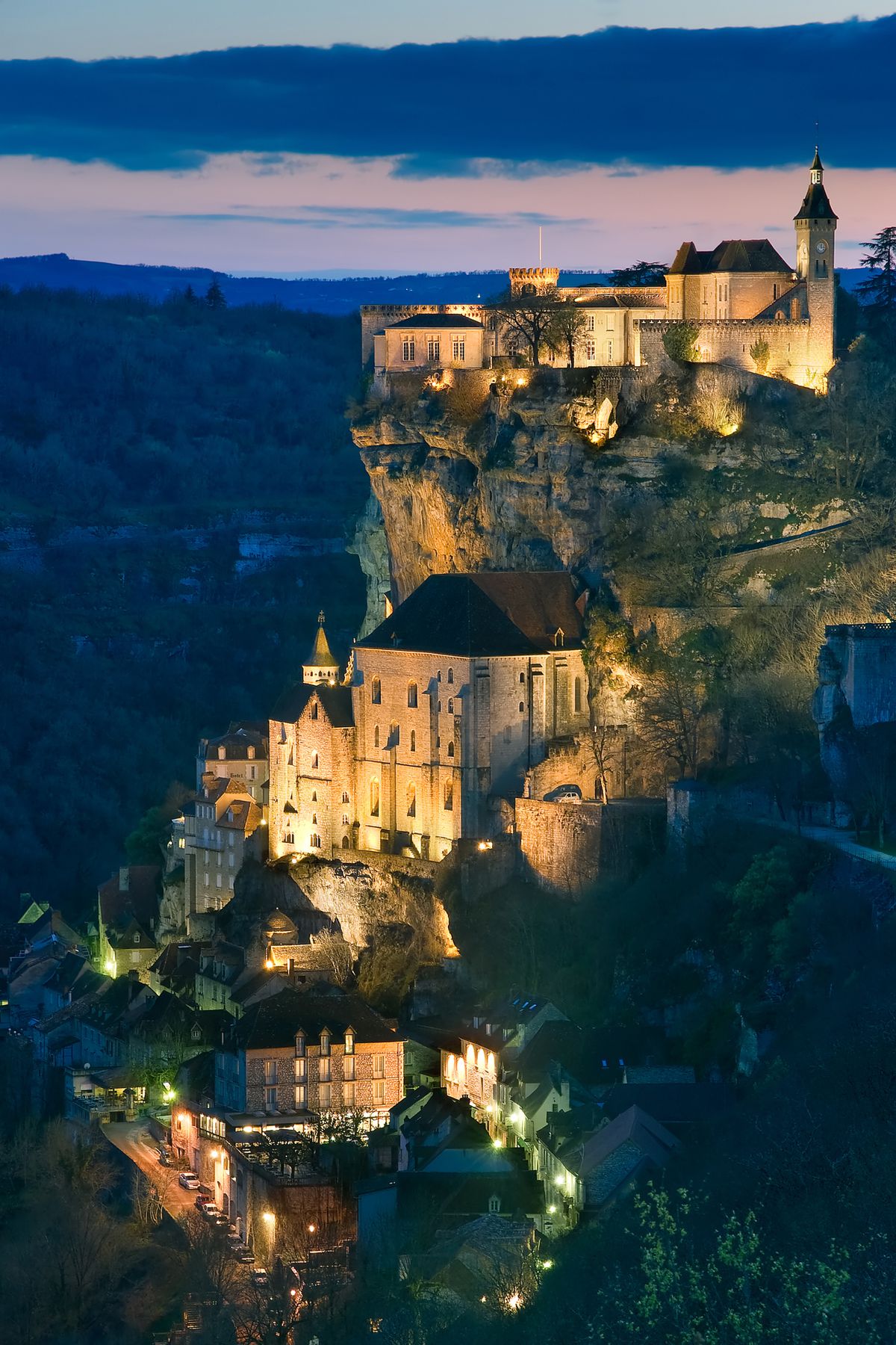 Dordogne - Rocamadour_by_night_lot.jpg