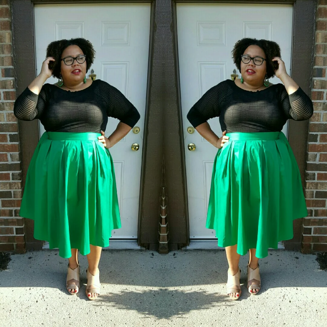     Doing a double take in this fab skirt!