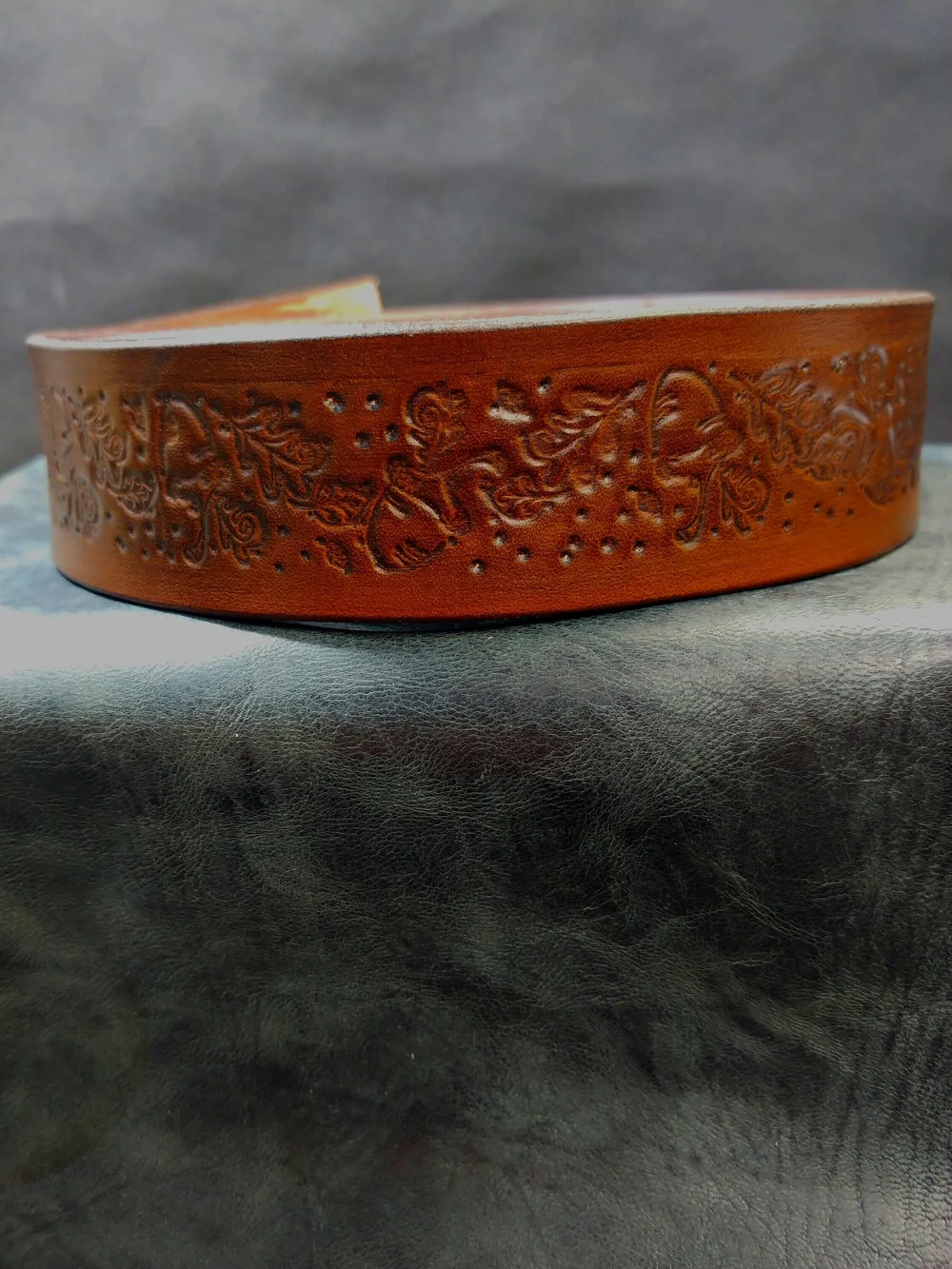 Brown Autumn Acorn Belt With Black Edge — Leather Pixie display picture 3