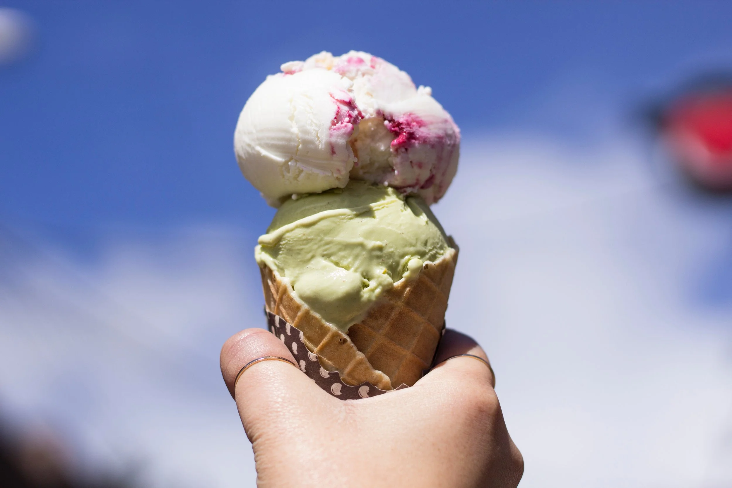 blur-close-up-cream-675439.jpg