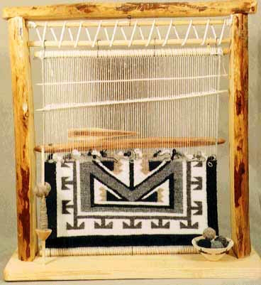 A small Navajo loom ©Getty Images