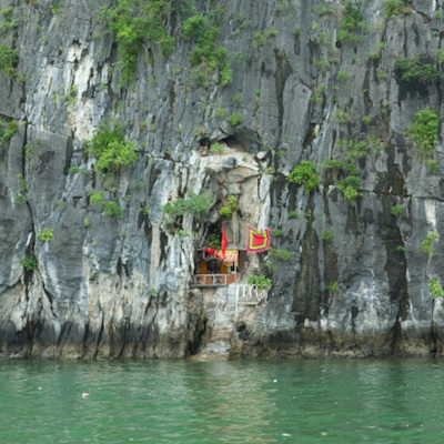 A small cave that is a temple where Ha Long Bay residents can pray. Photo©iStock
