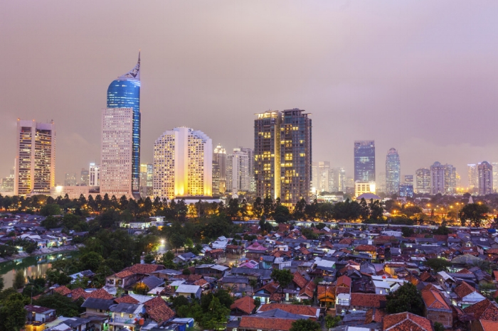 In Jakarta the people live in the city and around the cities in suburbs.