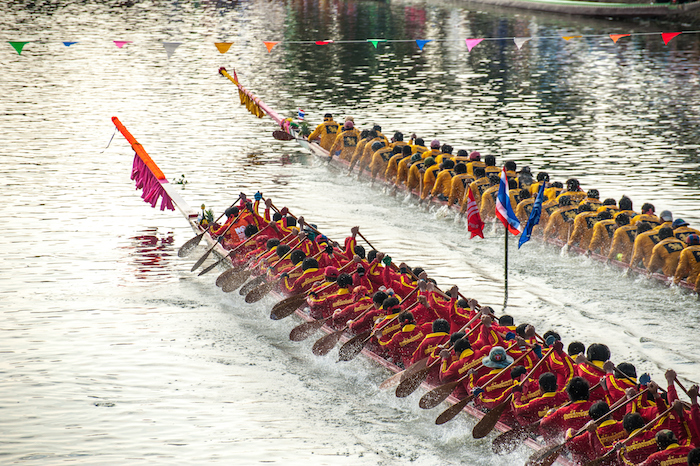 Two boats racing to cross the finish line first. ©Getty