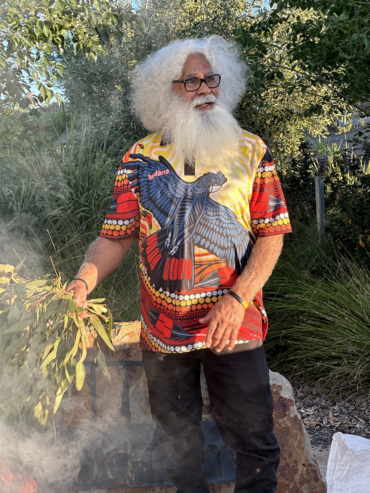 Uncle Pat Connolly who performed the Welcome to Country at the CSU Digital Agrifood Summit Gulbali Stargrazing Dinner last week.

#foodiam #wagga #waggawagga #riverina #welcometocountry #wiradjuri #WiradjuriCountry