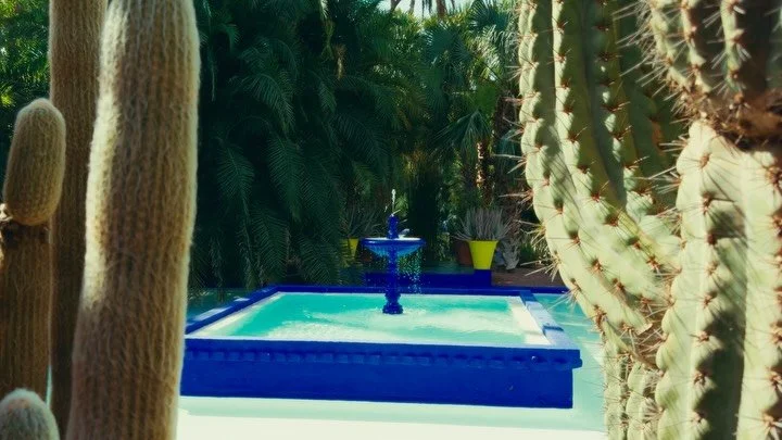 A Birds Eye view as we watch and savour.

Morocco rewards curiosity. The more closely you look, the more it reveals. 

#morocco #culinaryjourney #foodtour
