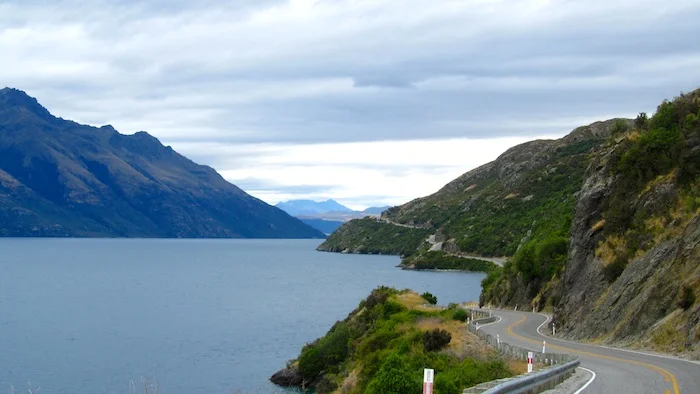 Photo Story #2: Lake Wakatipu and Couchsurfing